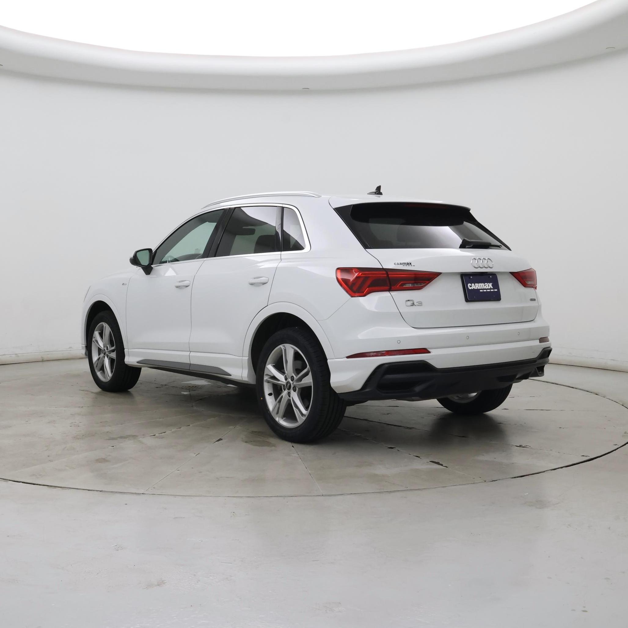 Thumbnail: 2022 Audi Q3 - 2