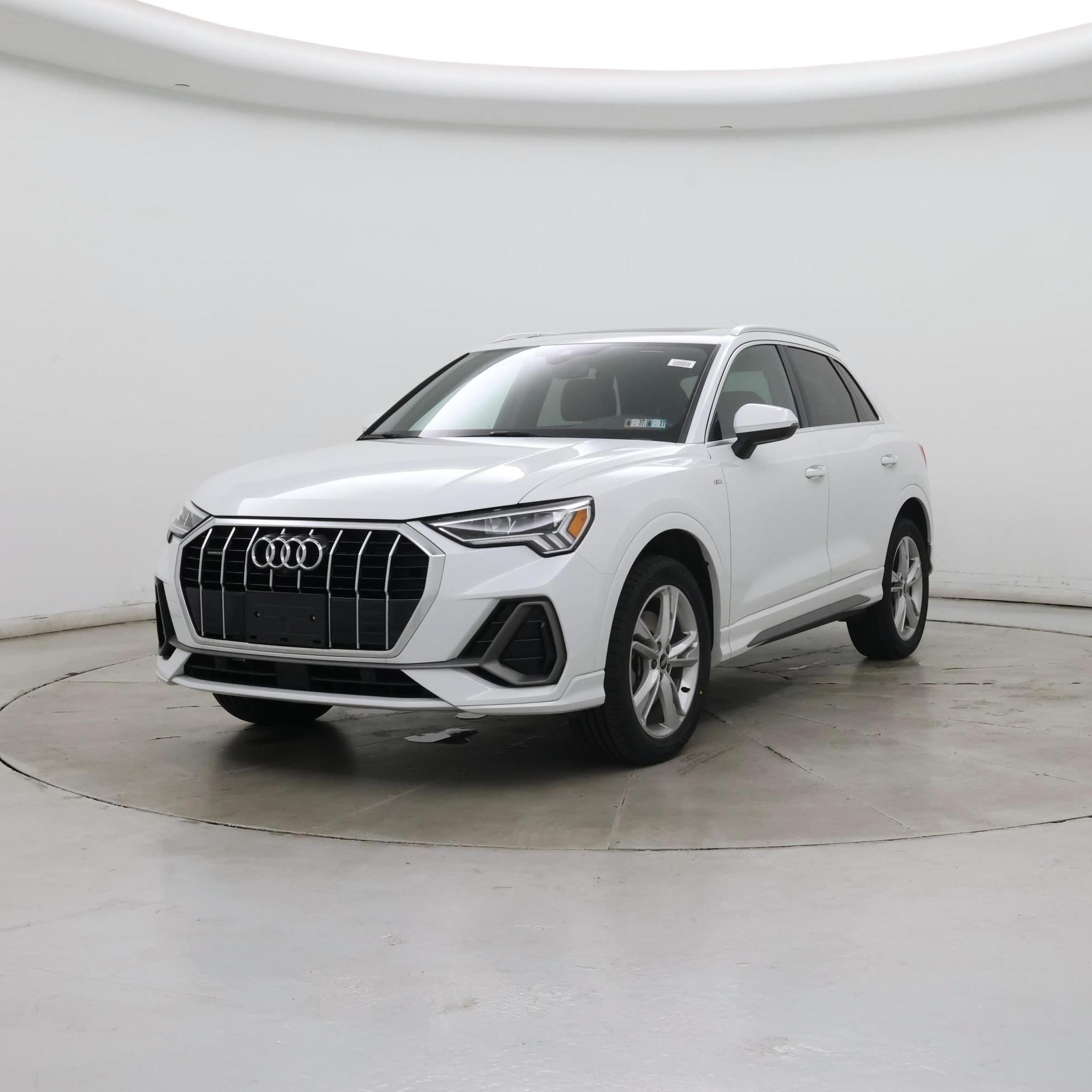 Thumbnail: 2022 Audi Q3 - 4