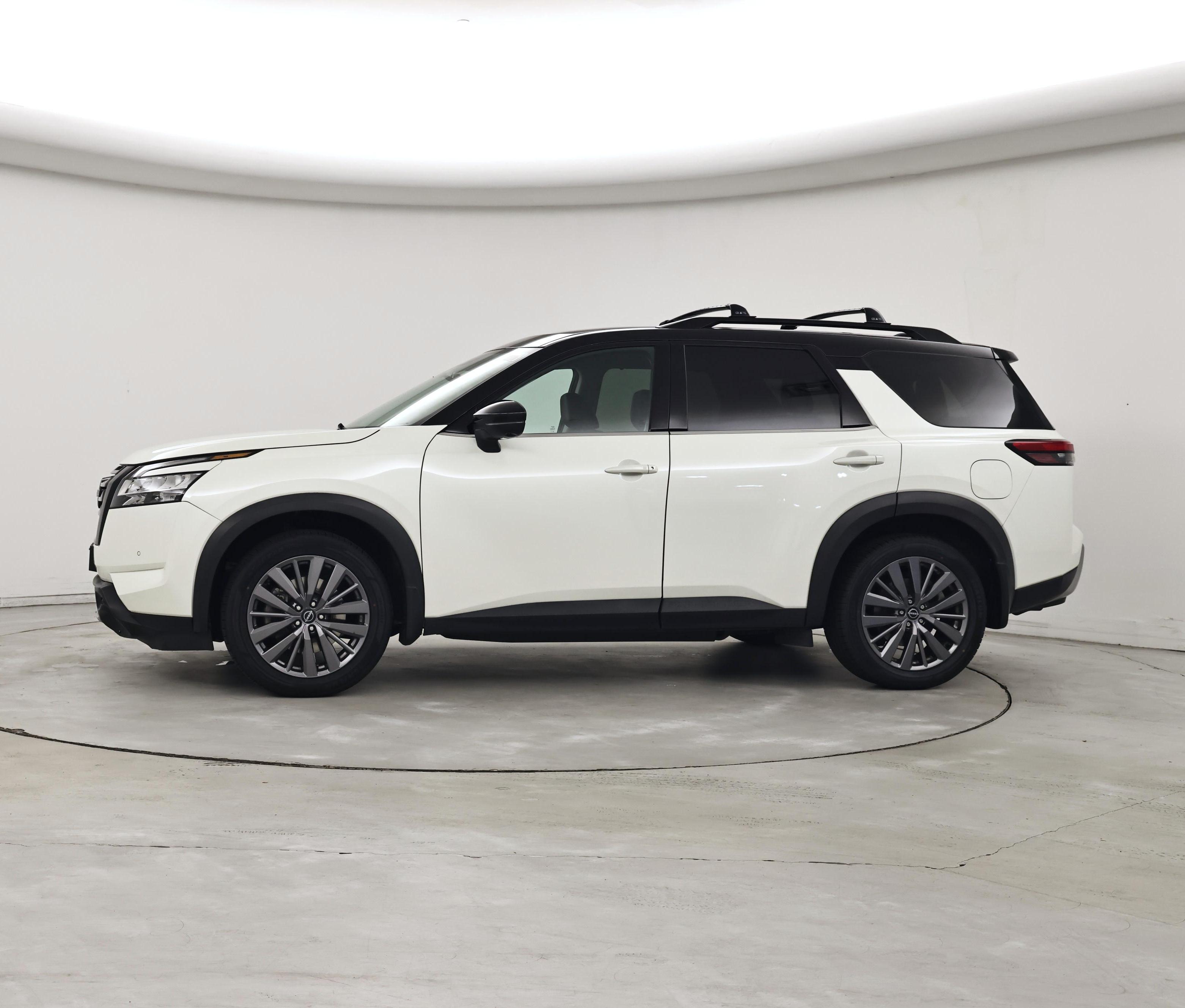 Thumbnail: 2023 Nissan Pathfinder - 3