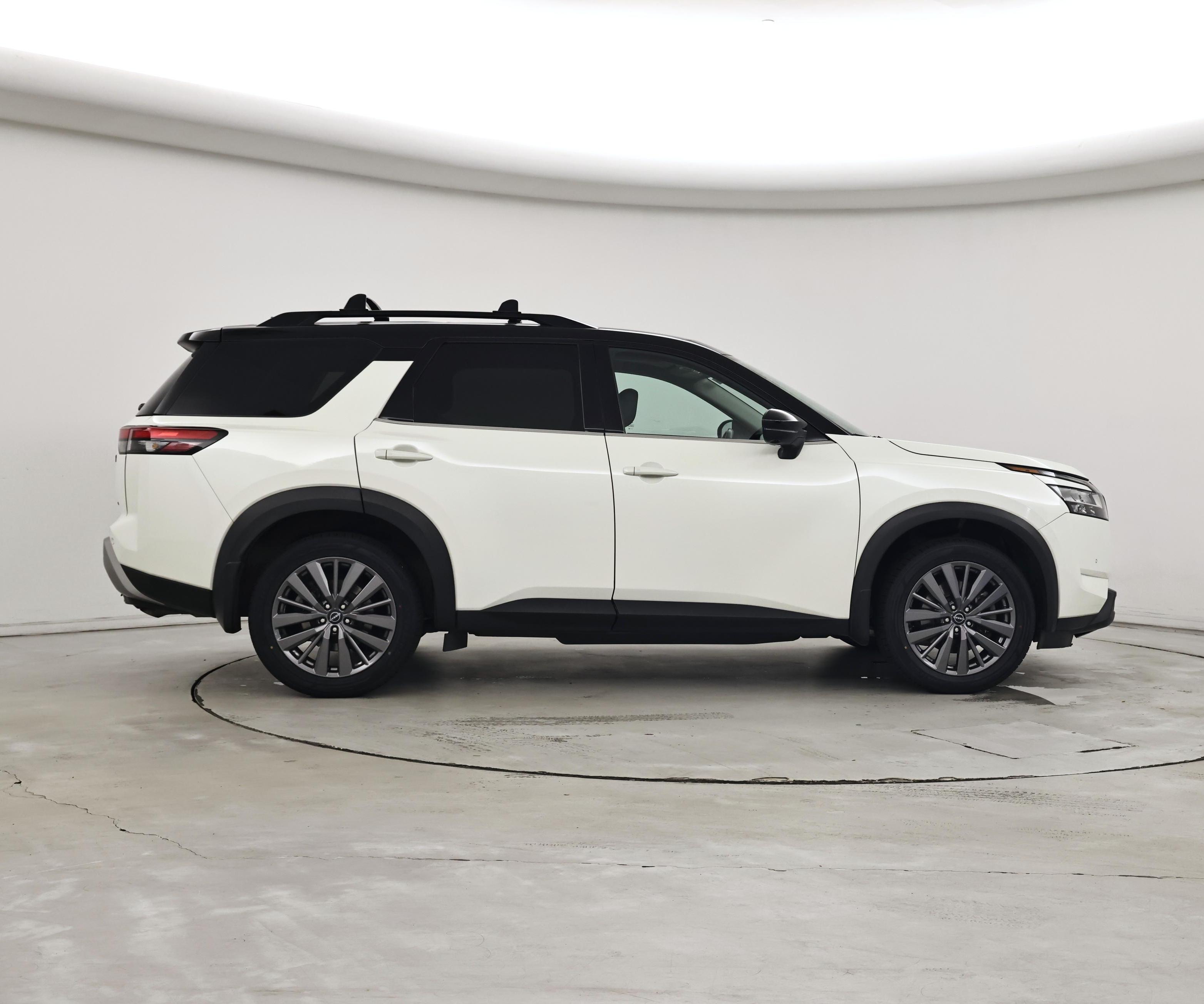 Thumbnail: 2023 Nissan Pathfinder - 7