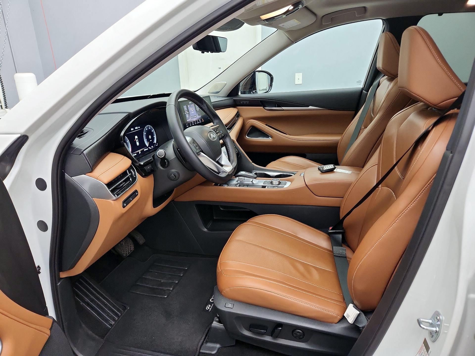 Thumbnail: 2023 INFINITI QX60 - 11