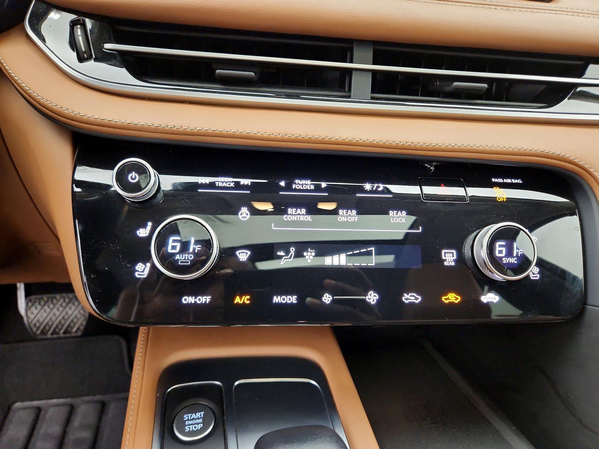 Thumbnail: 2023 INFINITI QX60 - 17