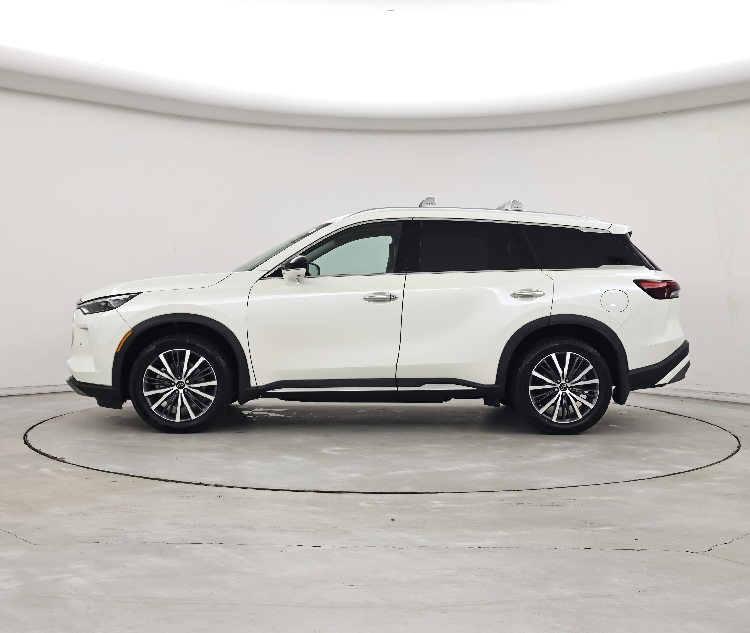 Thumbnail: 2023 INFINITI QX60 - 3