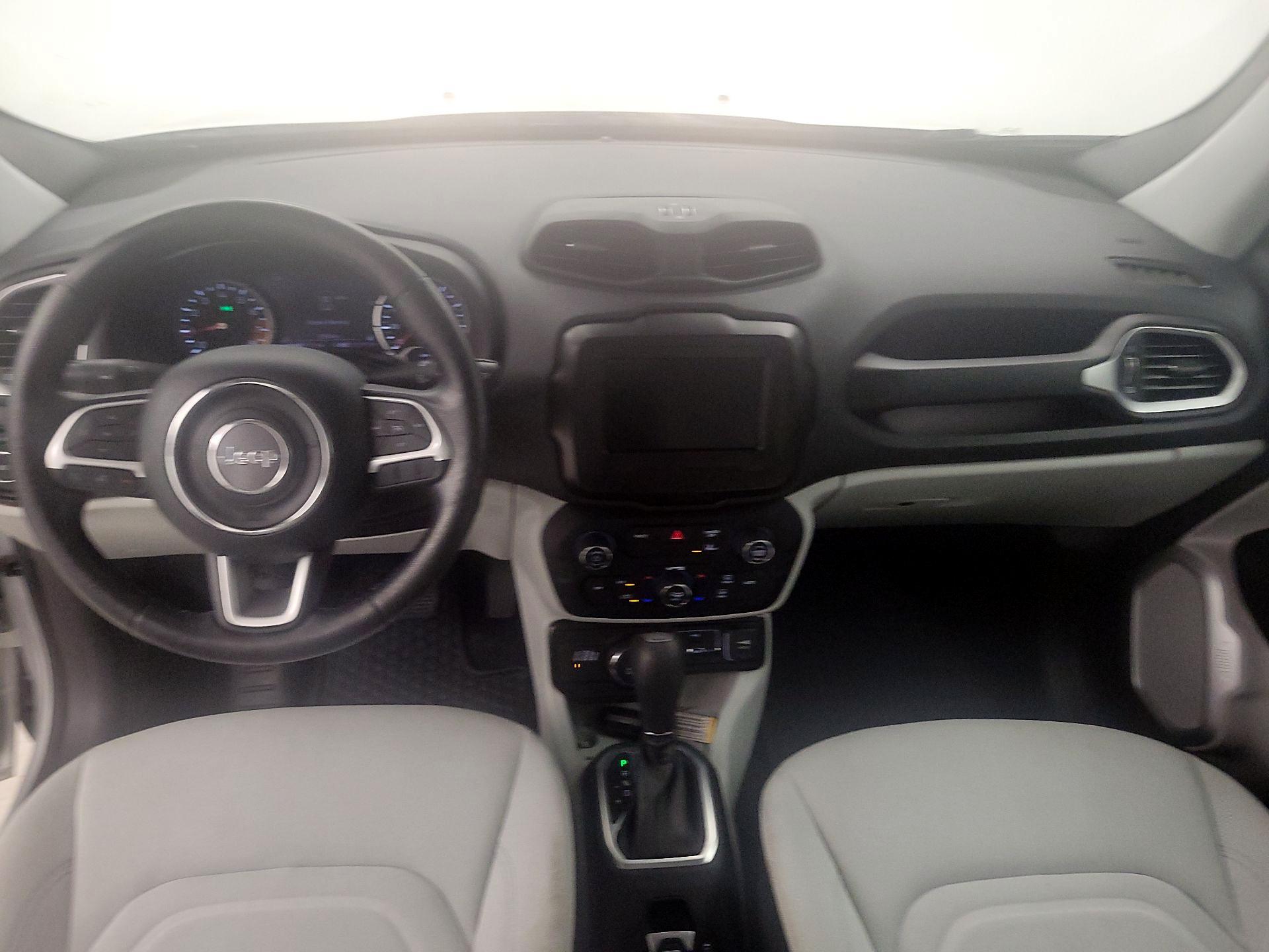 Thumbnail: 2021 Jeep Renegade - 9