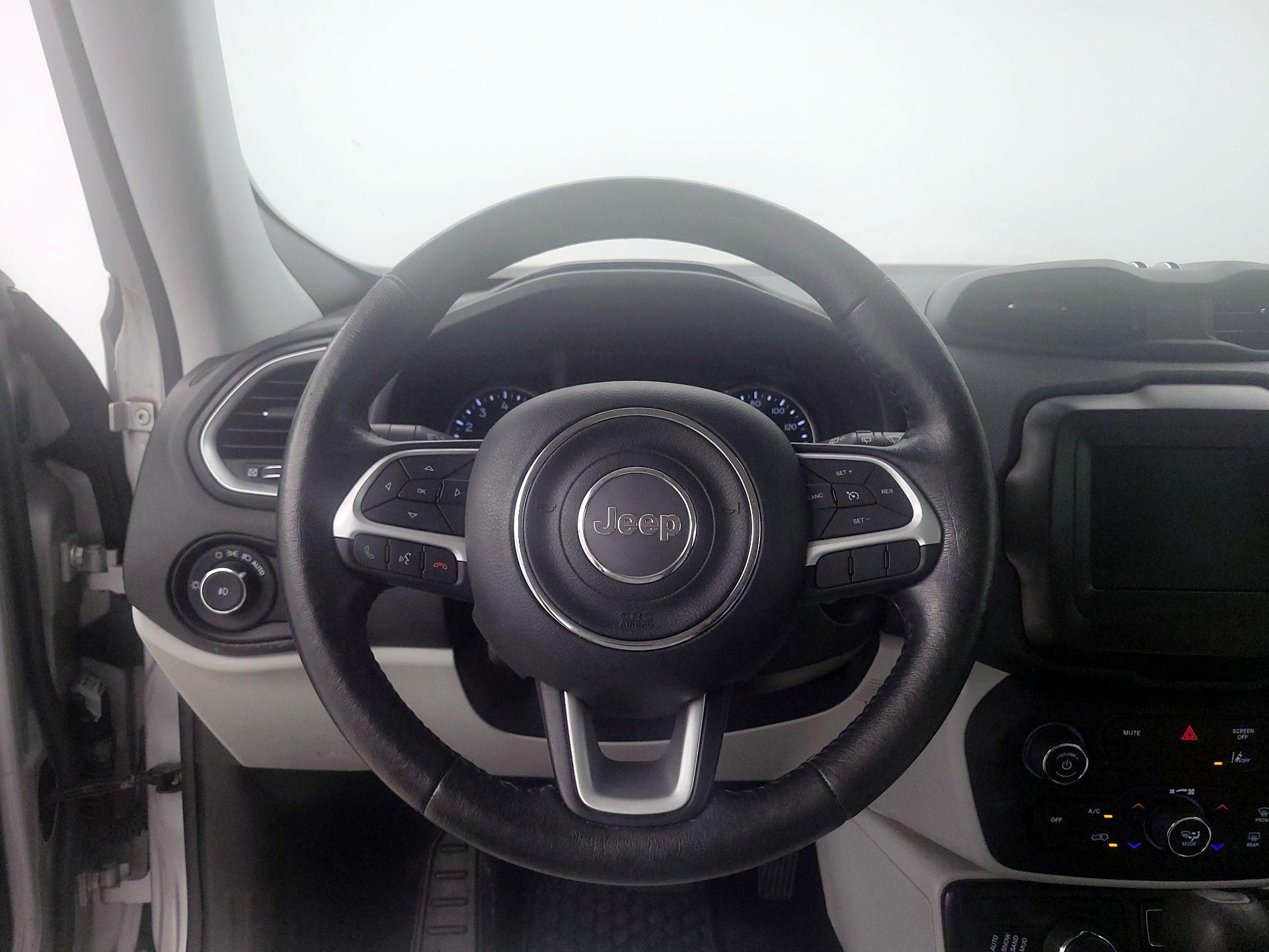 Thumbnail: 2021 Jeep Renegade - 10