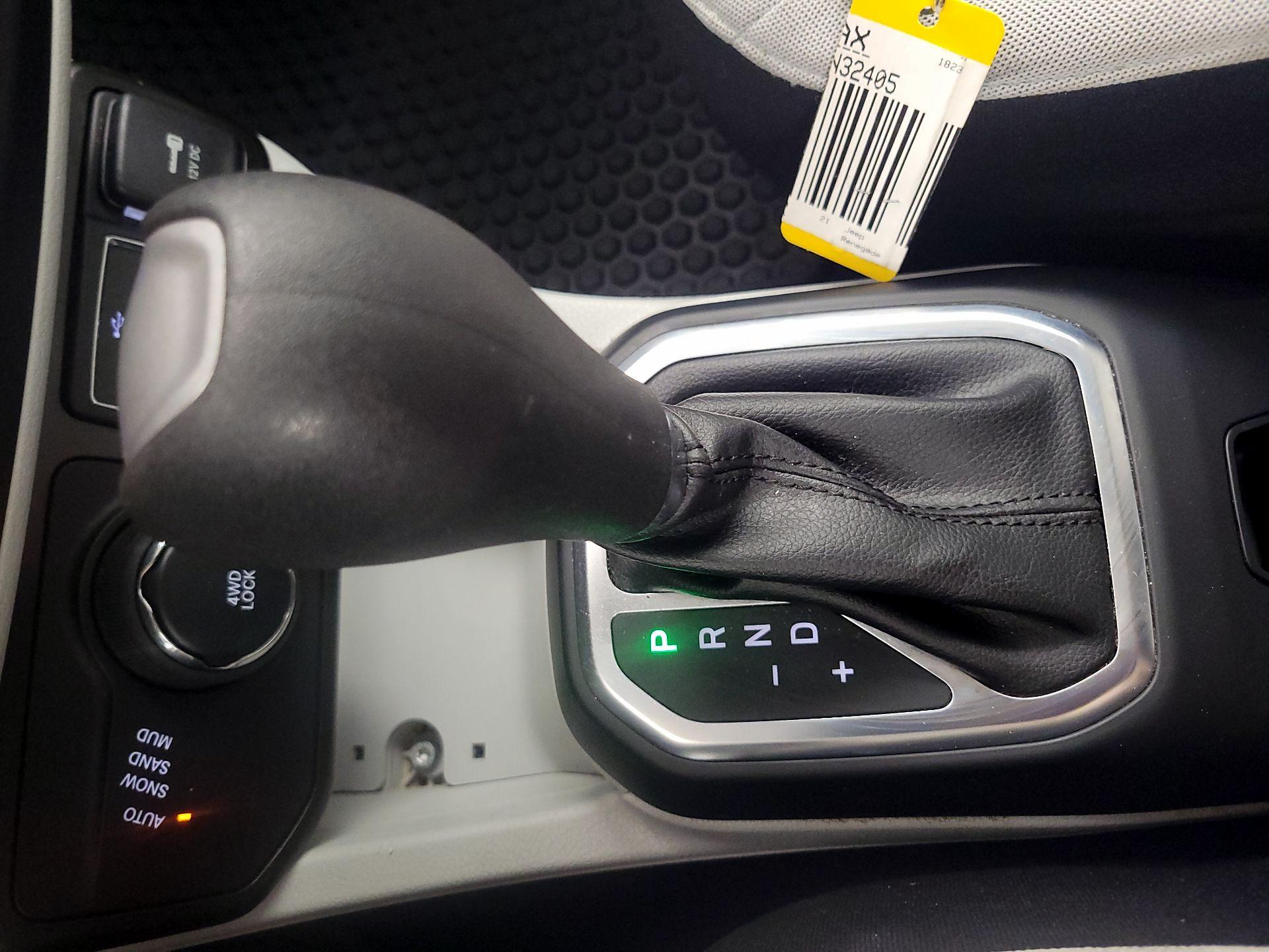 Thumbnail: 2021 Jeep Renegade - 18