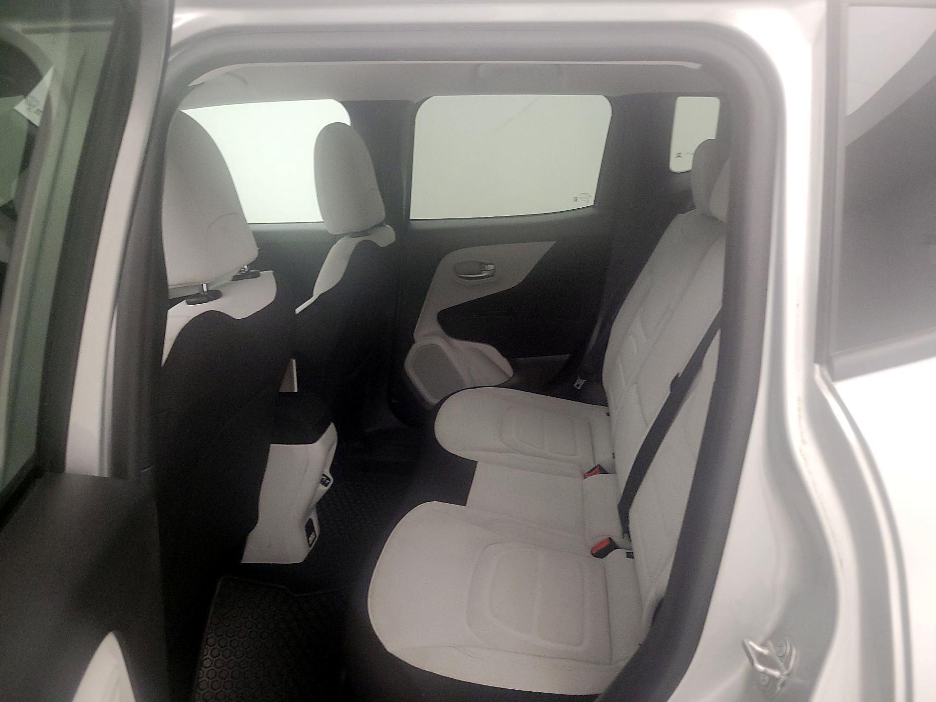 Thumbnail: 2021 Jeep Renegade - 20