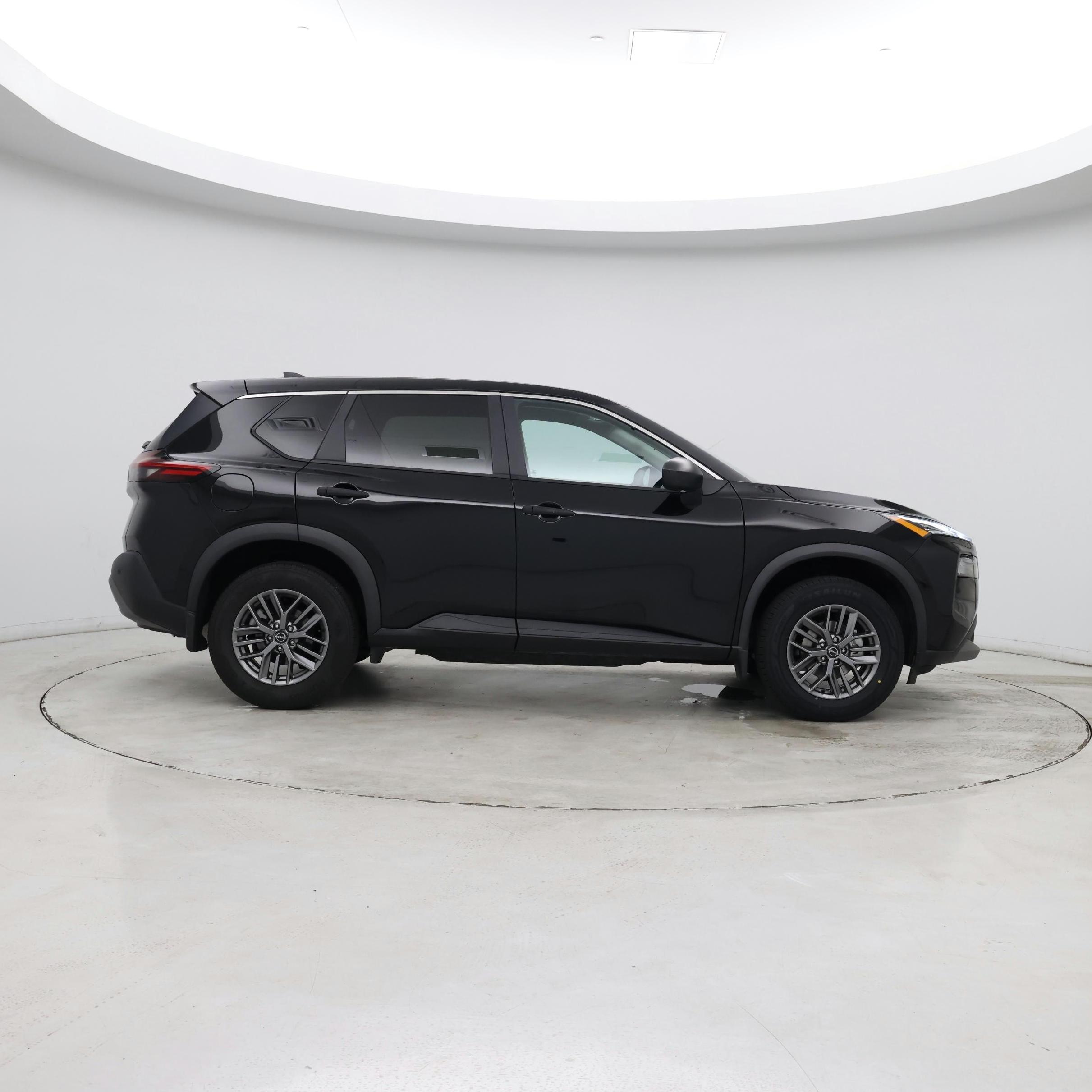 Thumbnail: 2023 Nissan Rogue - 3