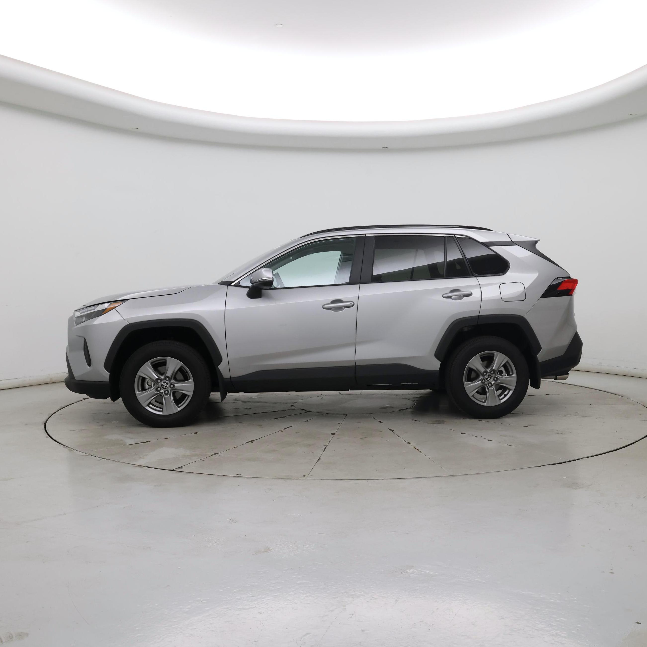 Thumbnail: 2025 Toyota RAV4 - 3