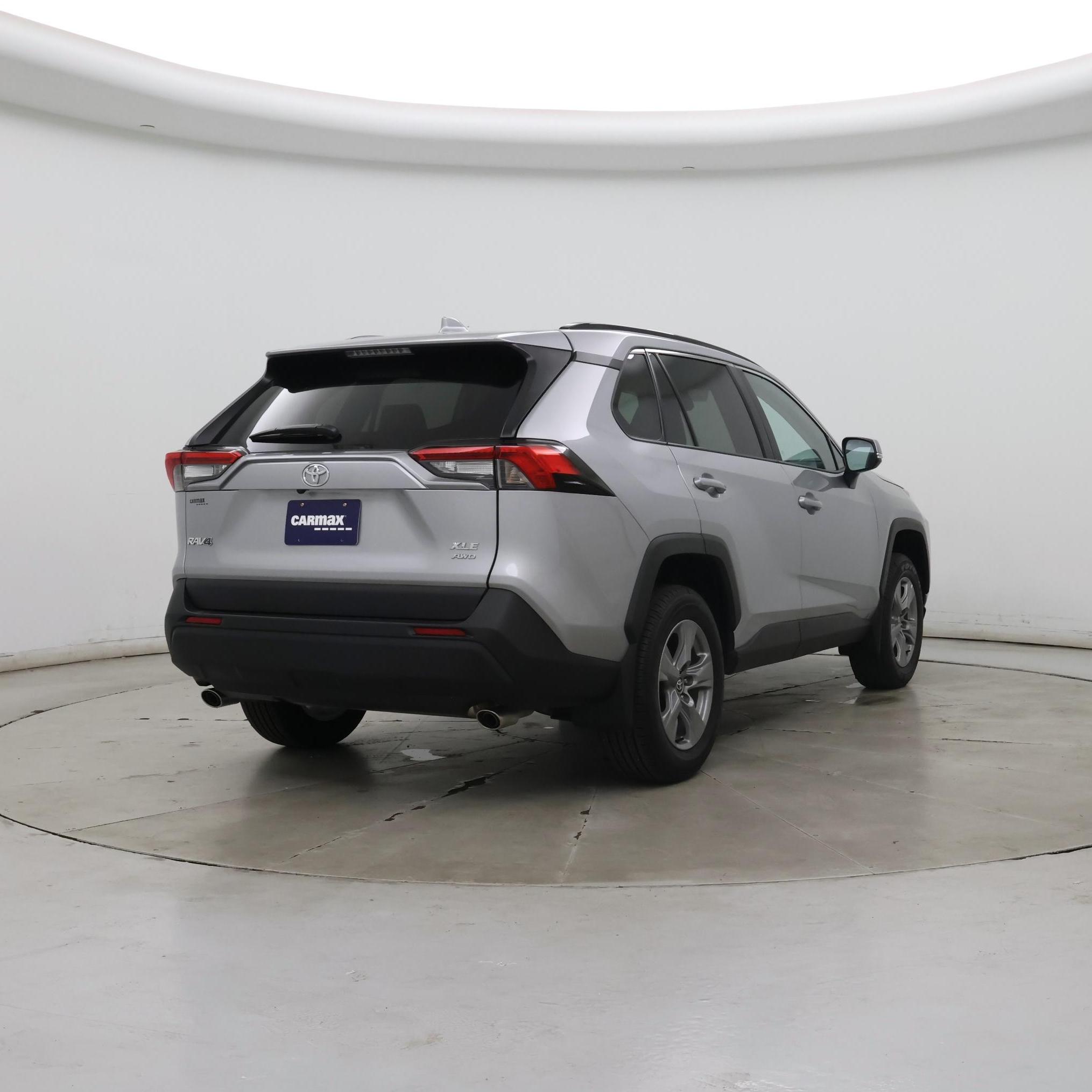 Thumbnail: 2025 Toyota RAV4 - 8