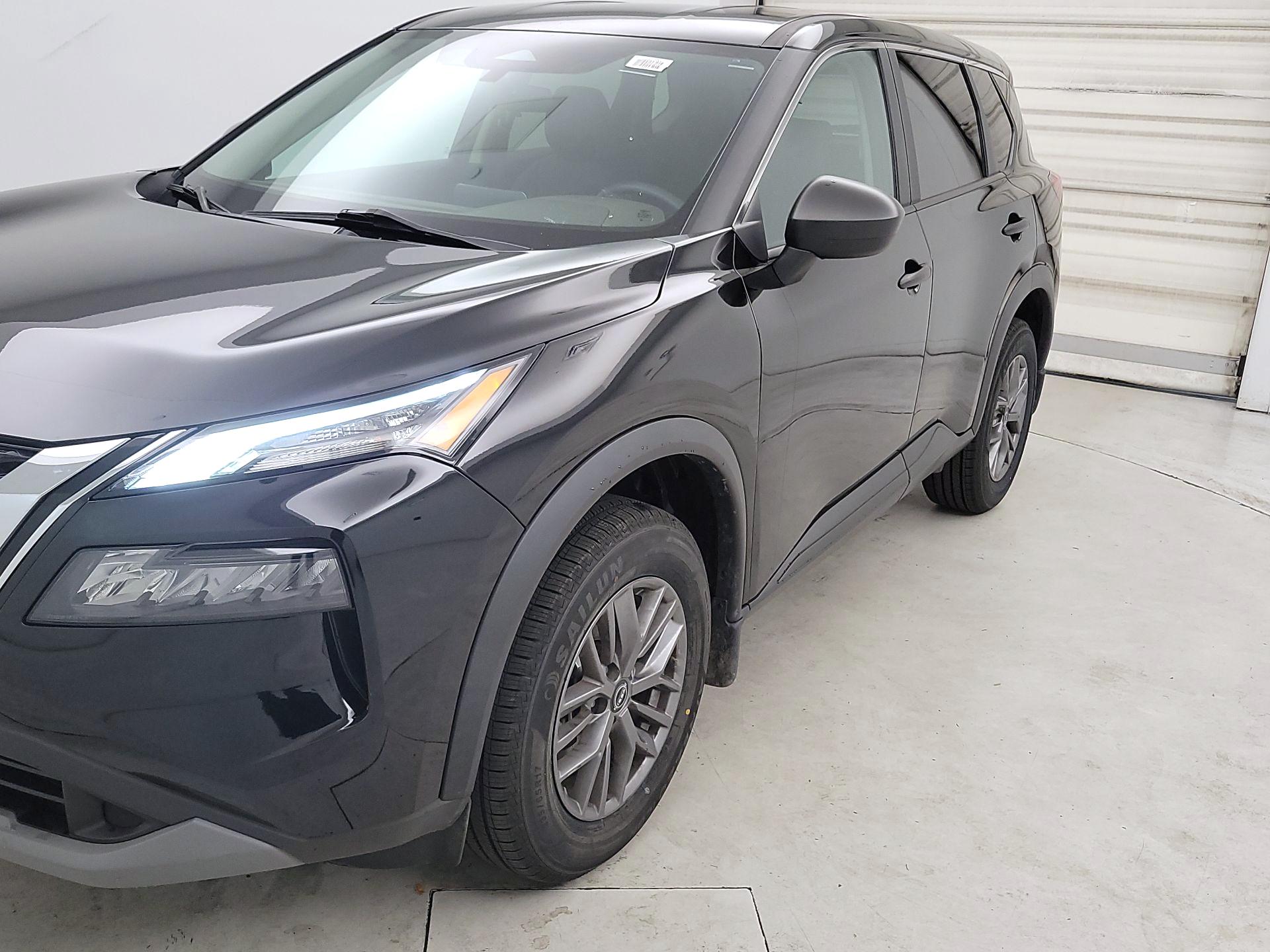 Thumbnail: 2023 Nissan Rogue - 3
