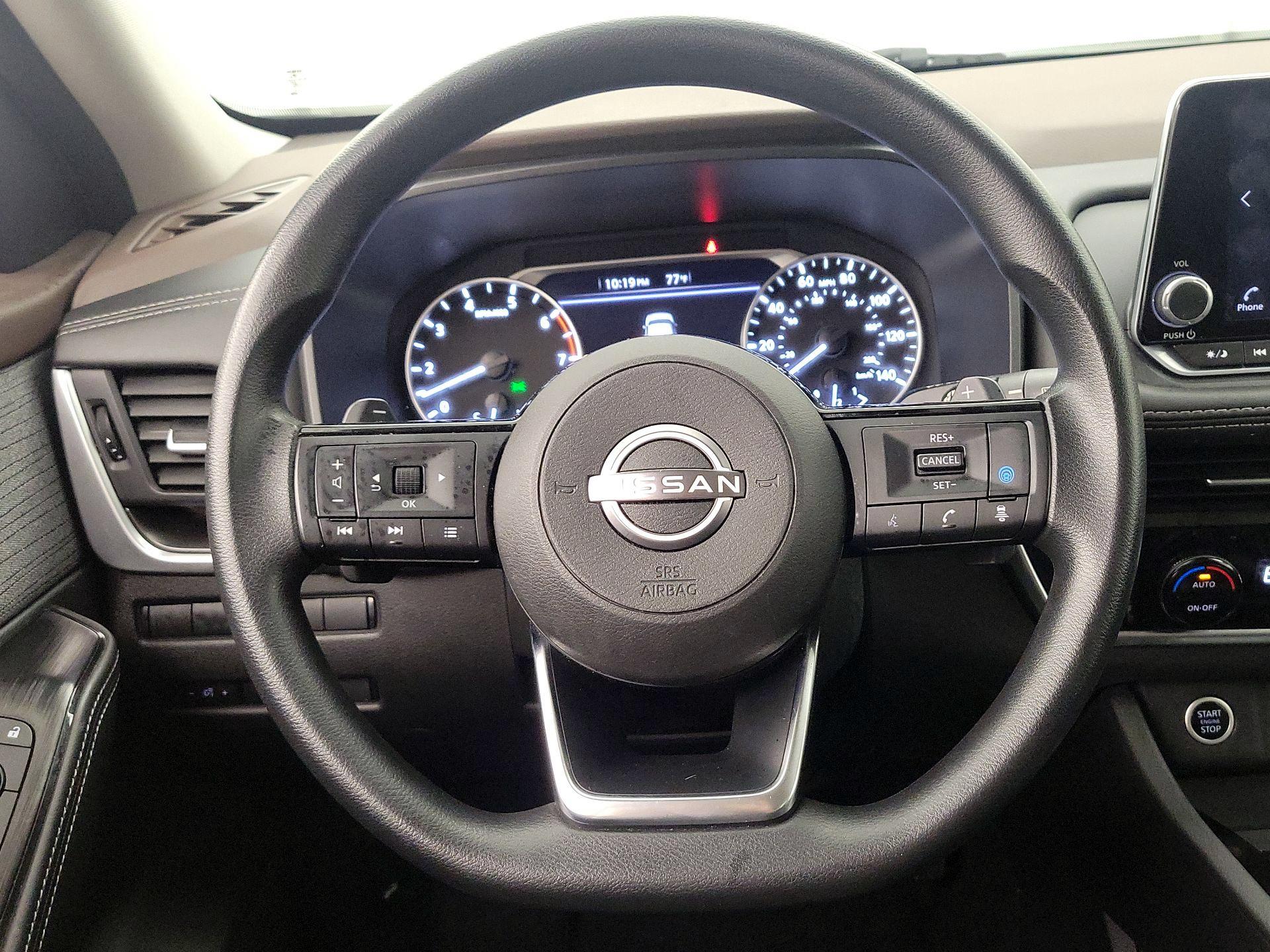 Thumbnail: 2023 Nissan Rogue - 10