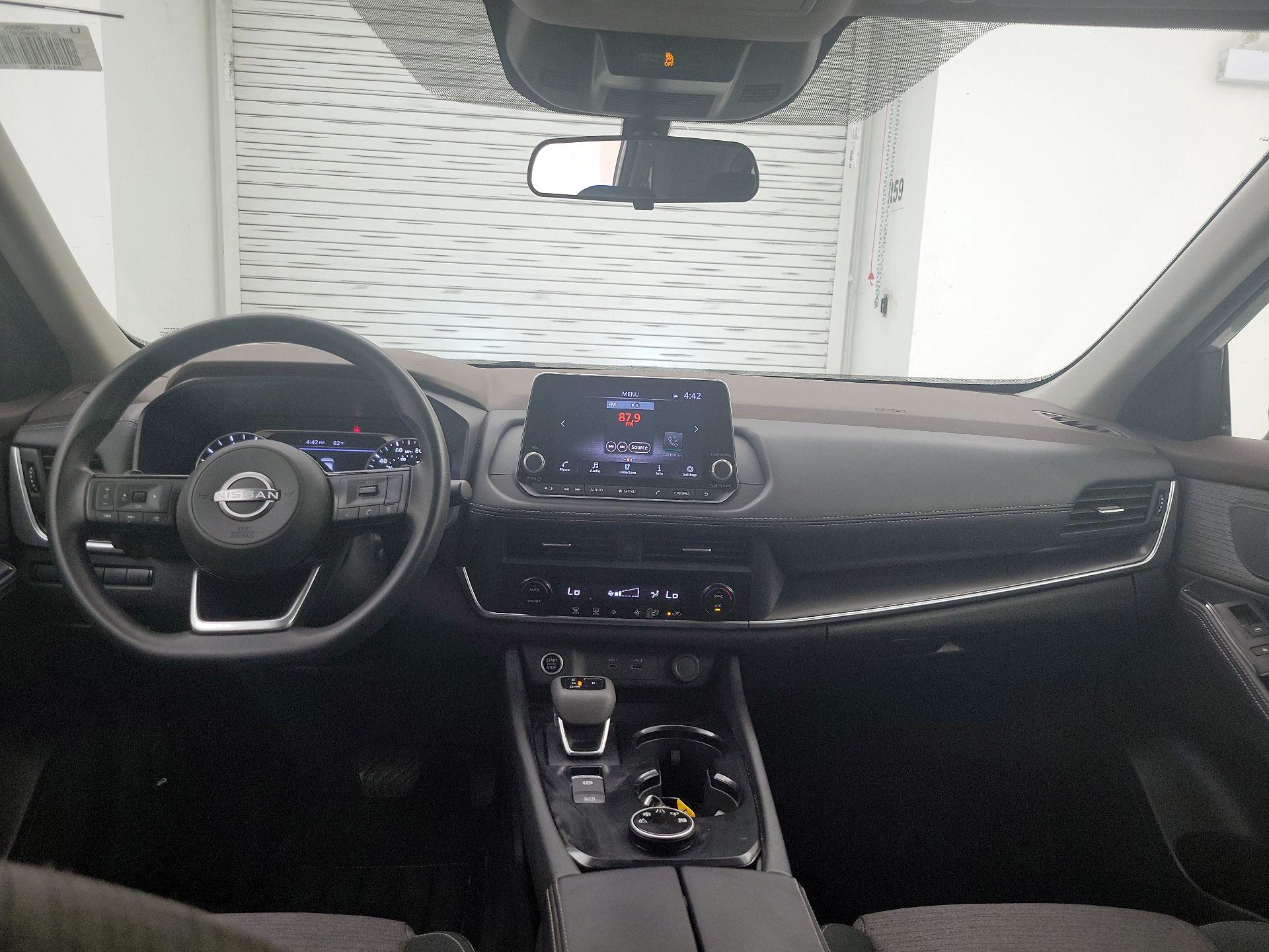 Thumbnail: 2023 Nissan Rogue - 9