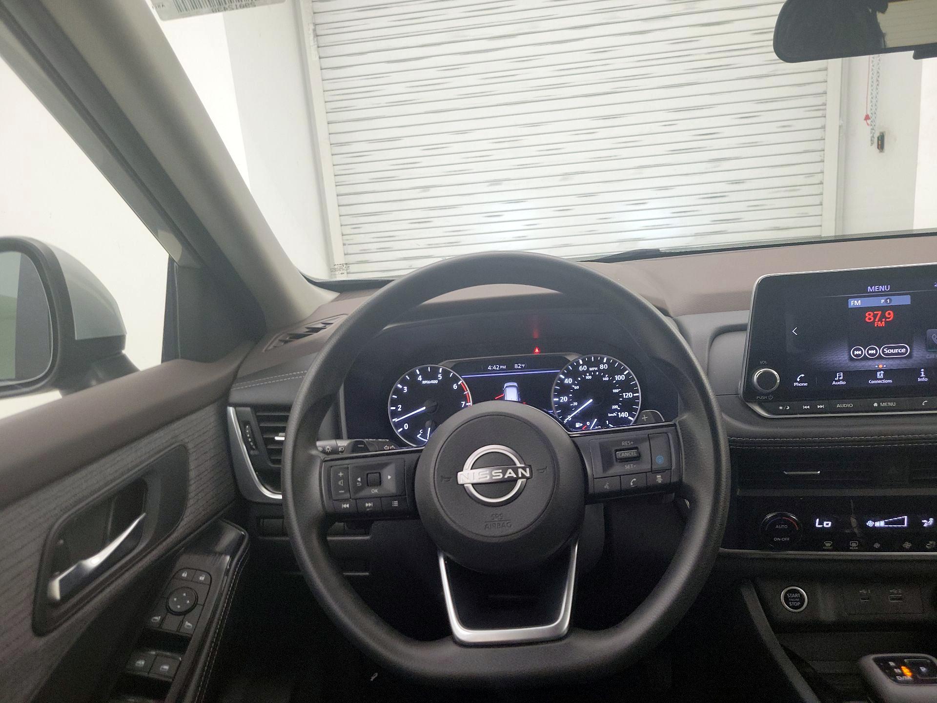 Thumbnail: 2023 Nissan Rogue - 10