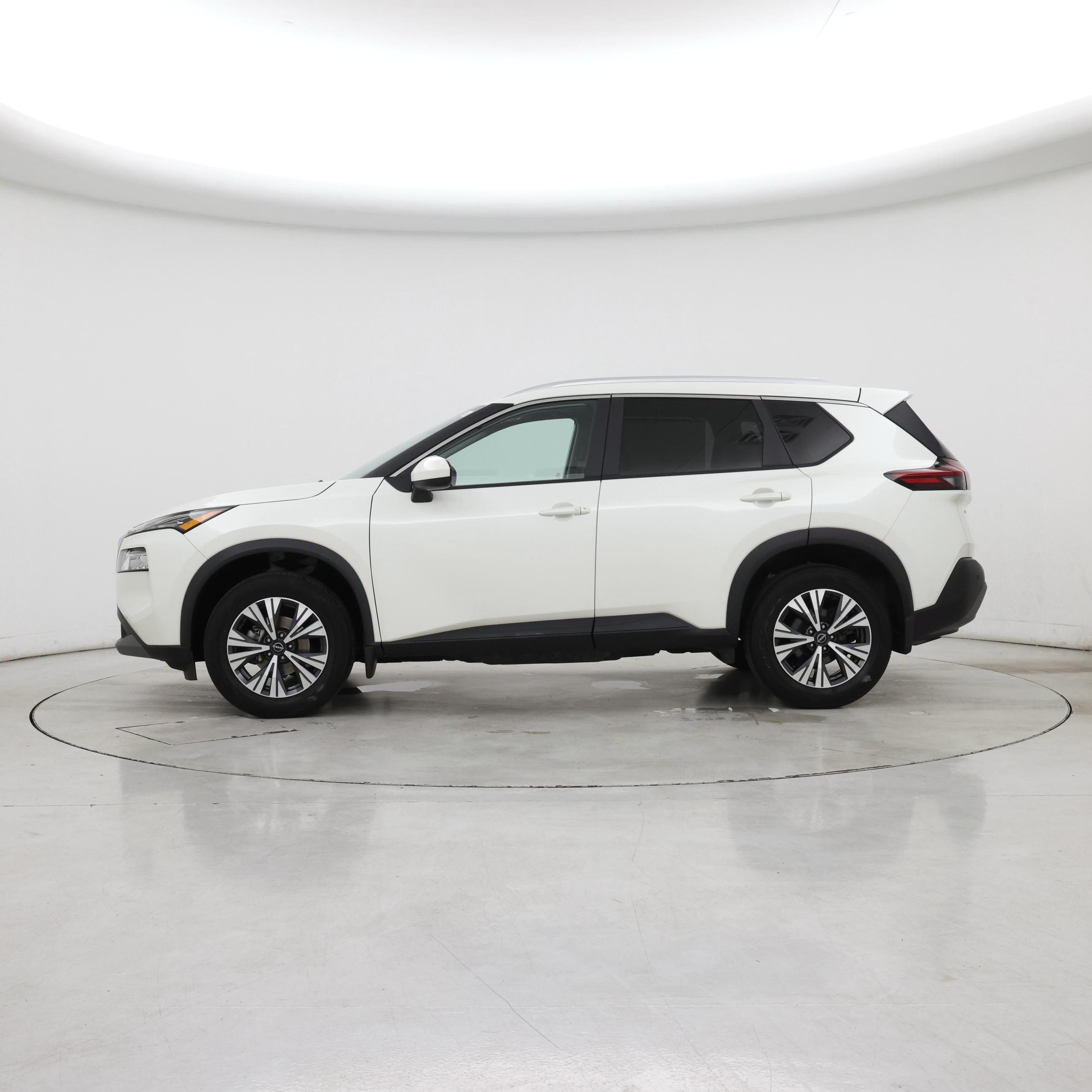 Thumbnail: 2023 Nissan Rogue - 3