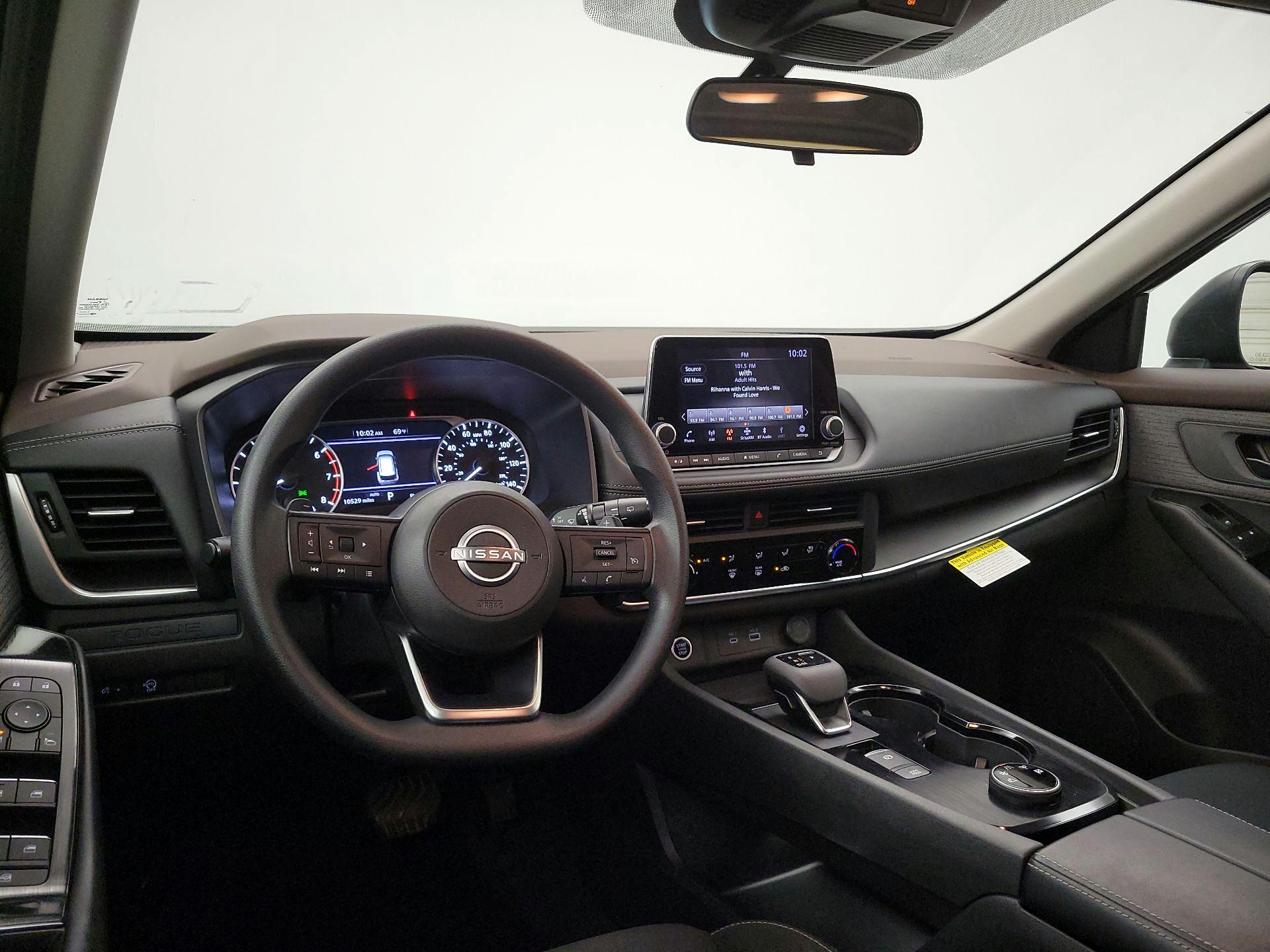 Thumbnail: 2023 Nissan Rogue - 9