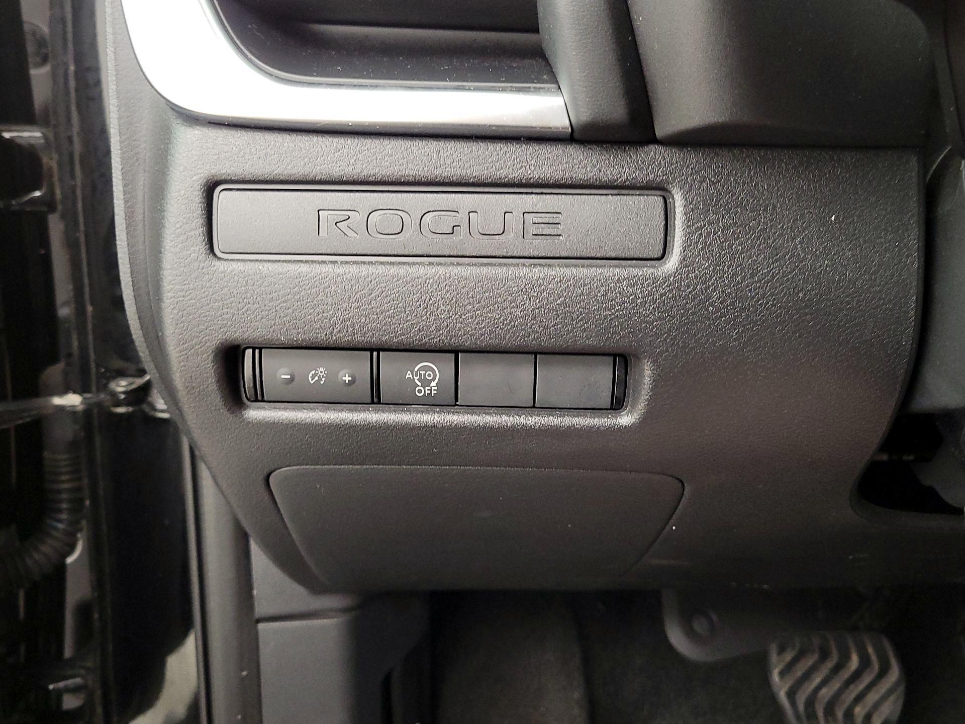 Thumbnail: 2023 Nissan Rogue - 13