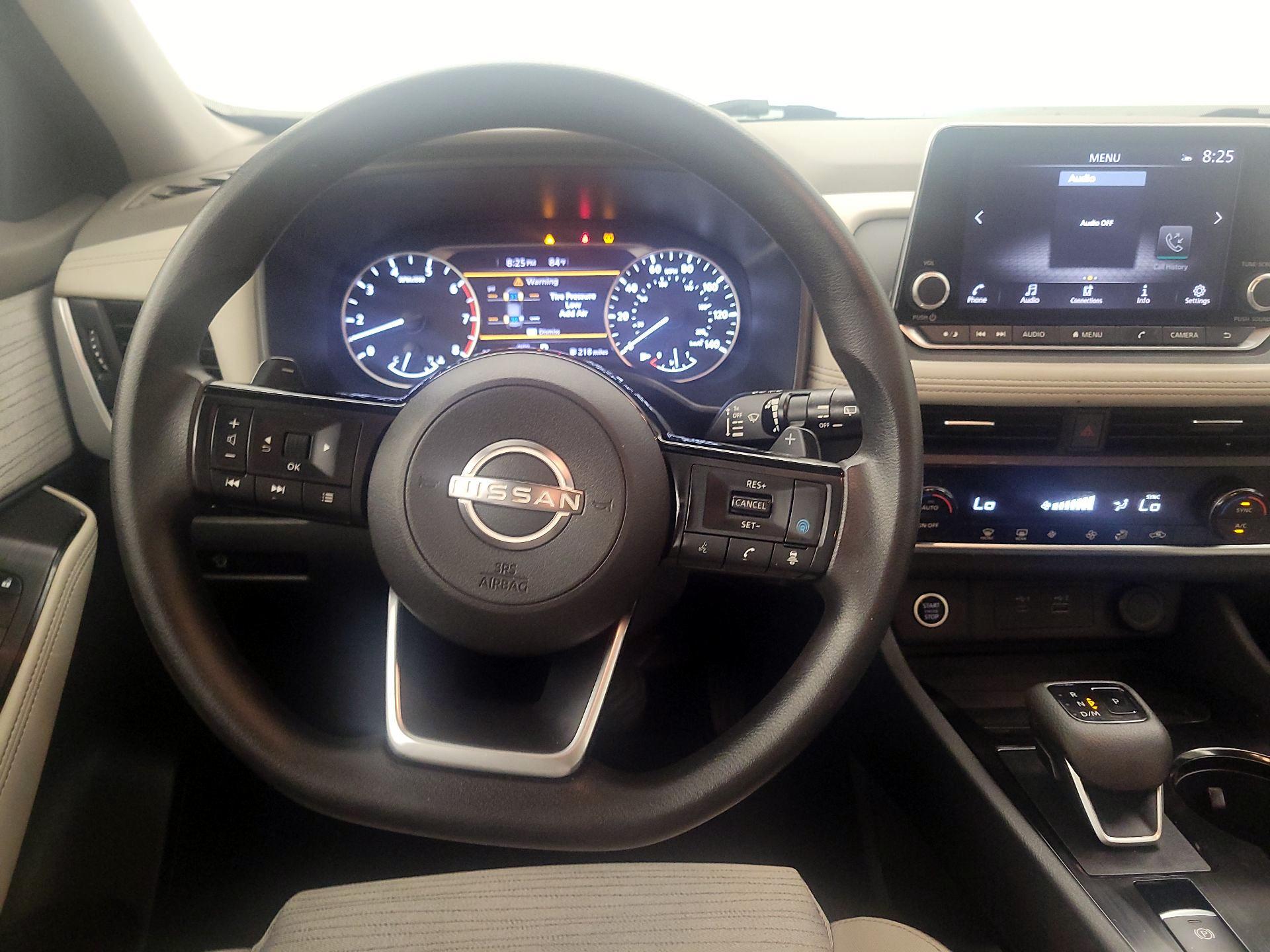 Thumbnail: 2023 Nissan Rogue - 10