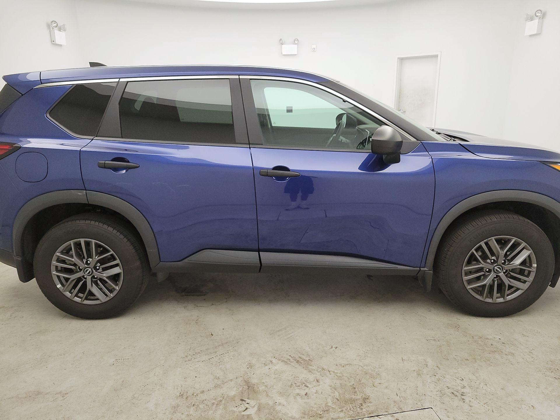 Thumbnail: 2023 Nissan Rogue - 4