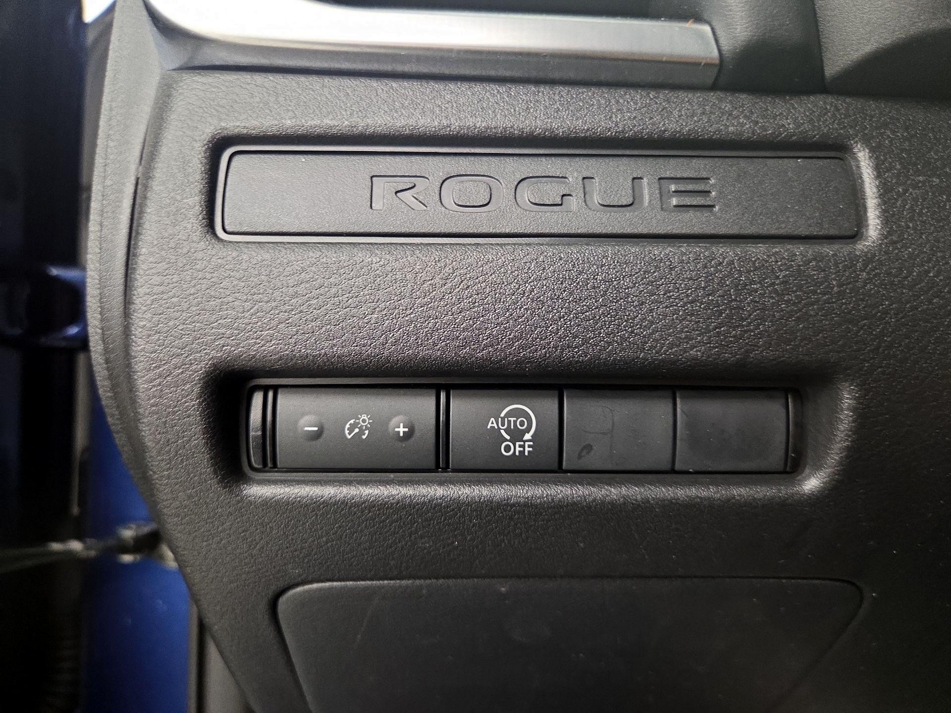Thumbnail: 2023 Nissan Rogue - 13