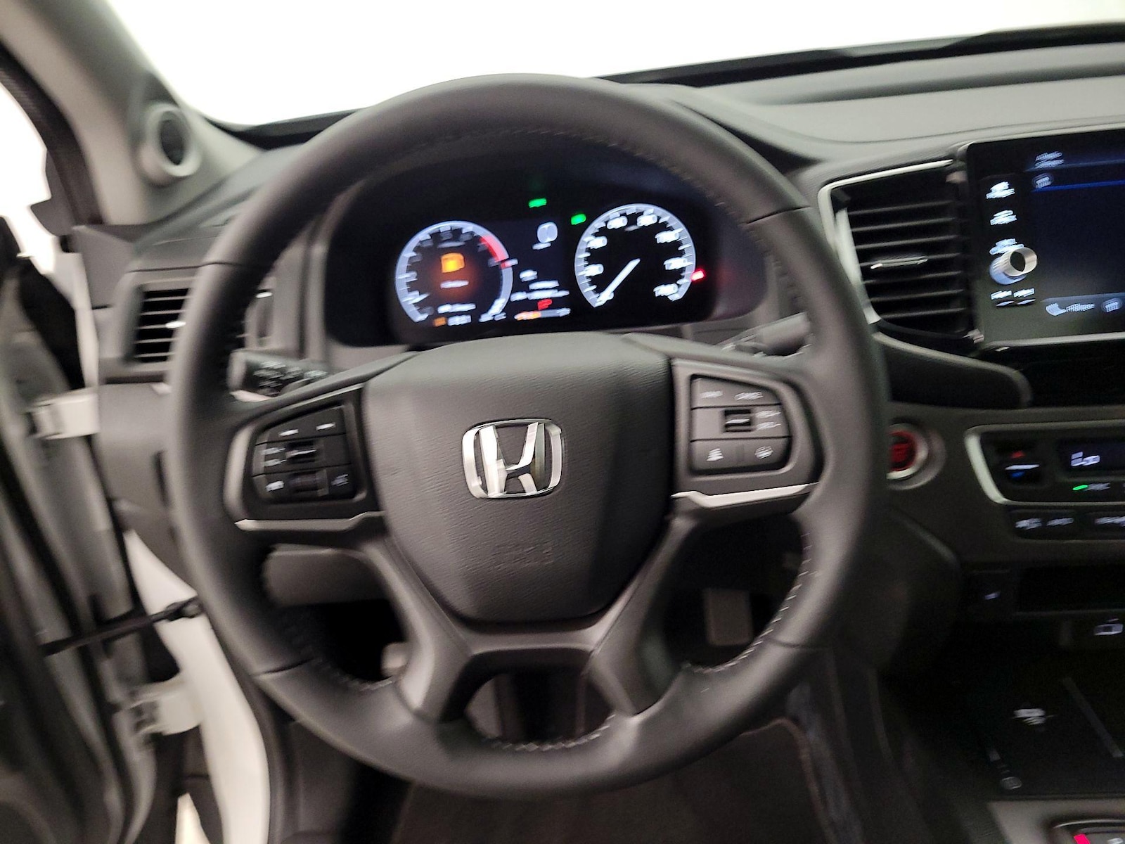2025 Honda Ridgeline RTL - Photo 11