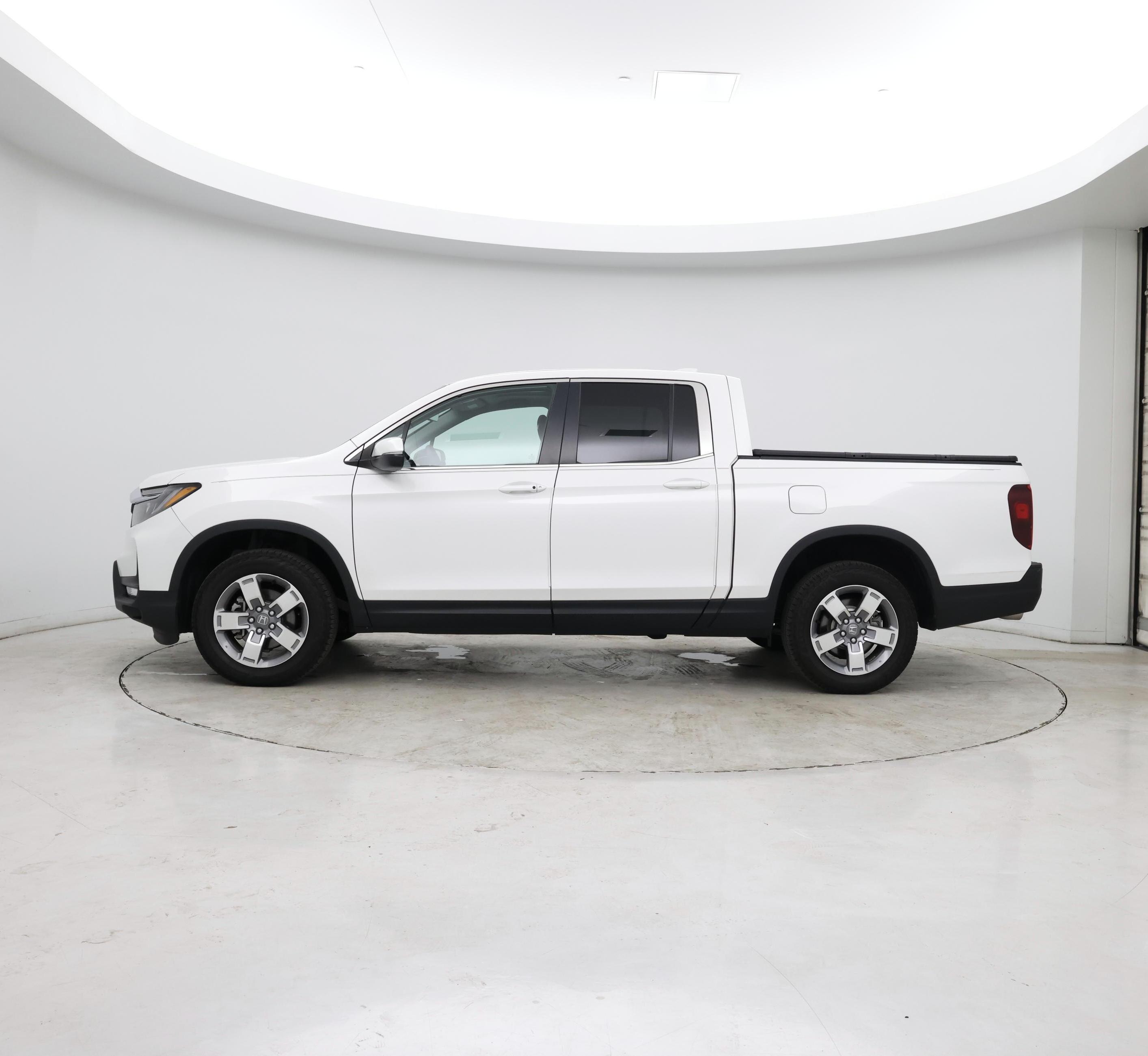 Thumbnail: 2025 Honda Ridgeline - 2