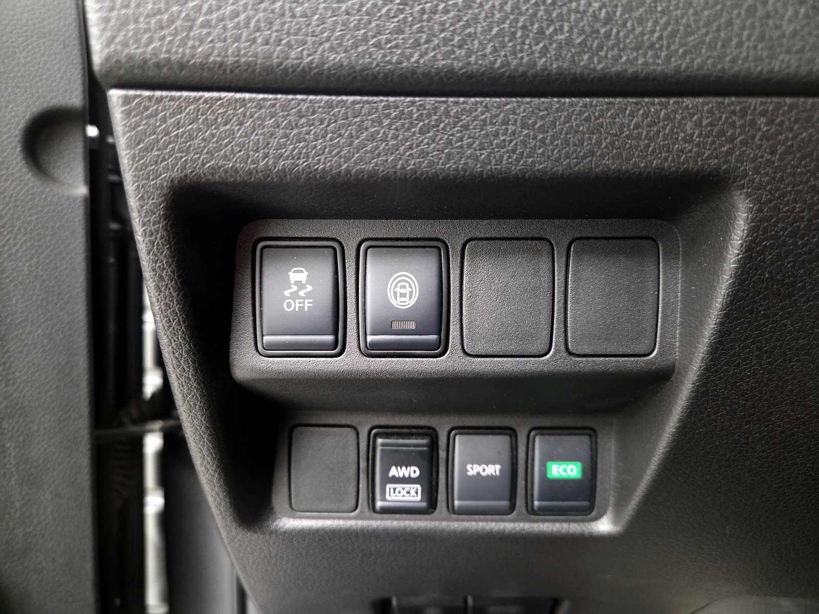 2022 Nissan Rogue Sport S - Photo 14