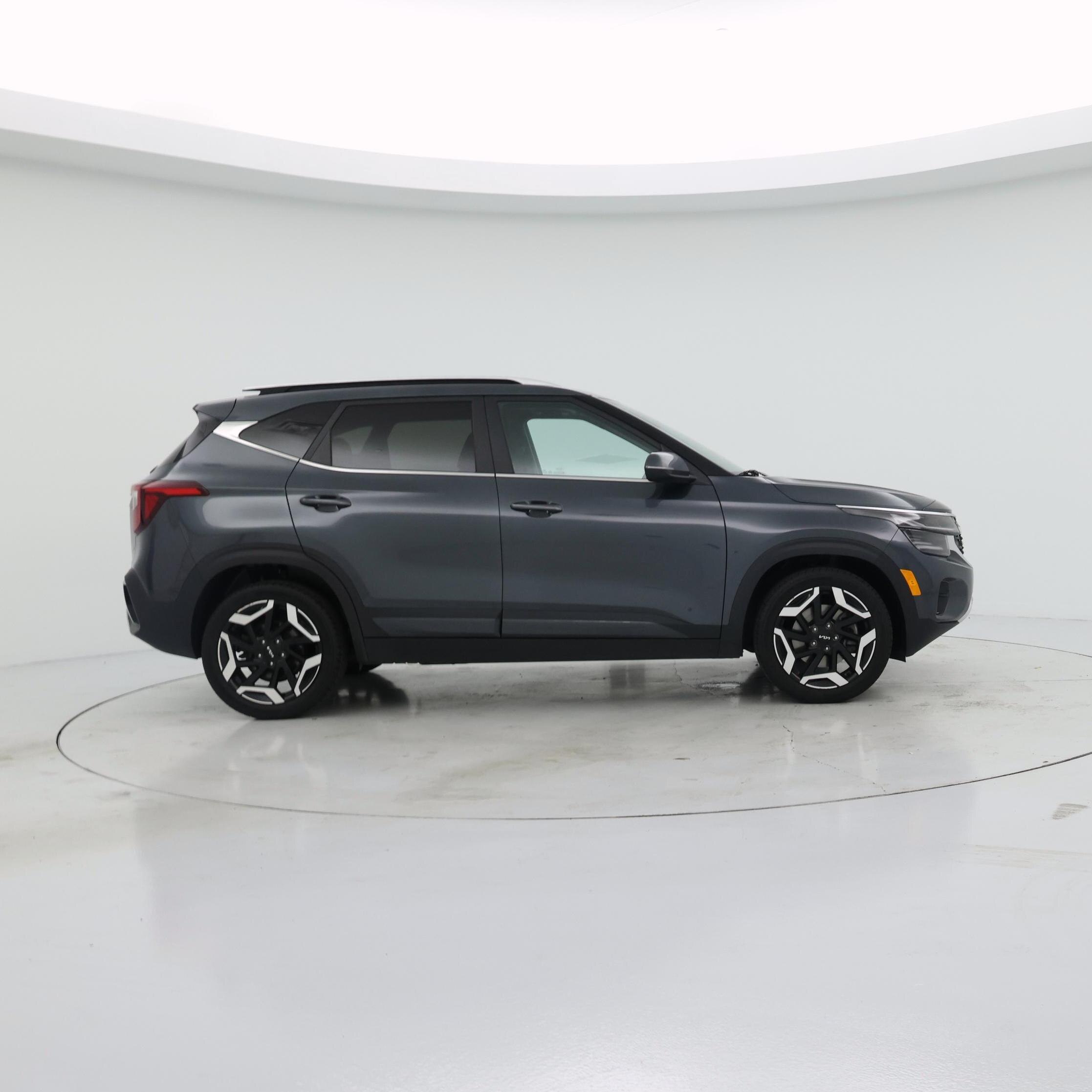 Thumbnail: 2024 Kia Seltos - 7