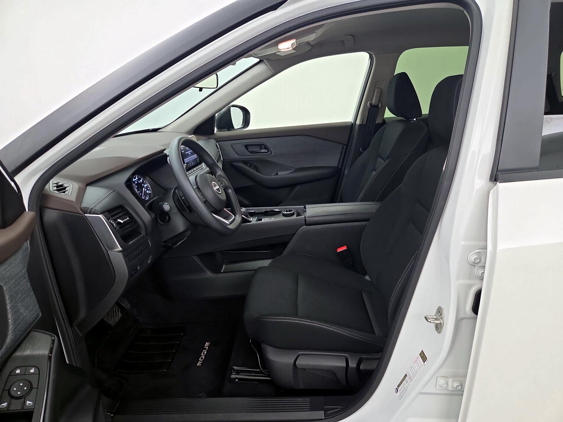 Thumbnail: 2023 Nissan Rogue - 11