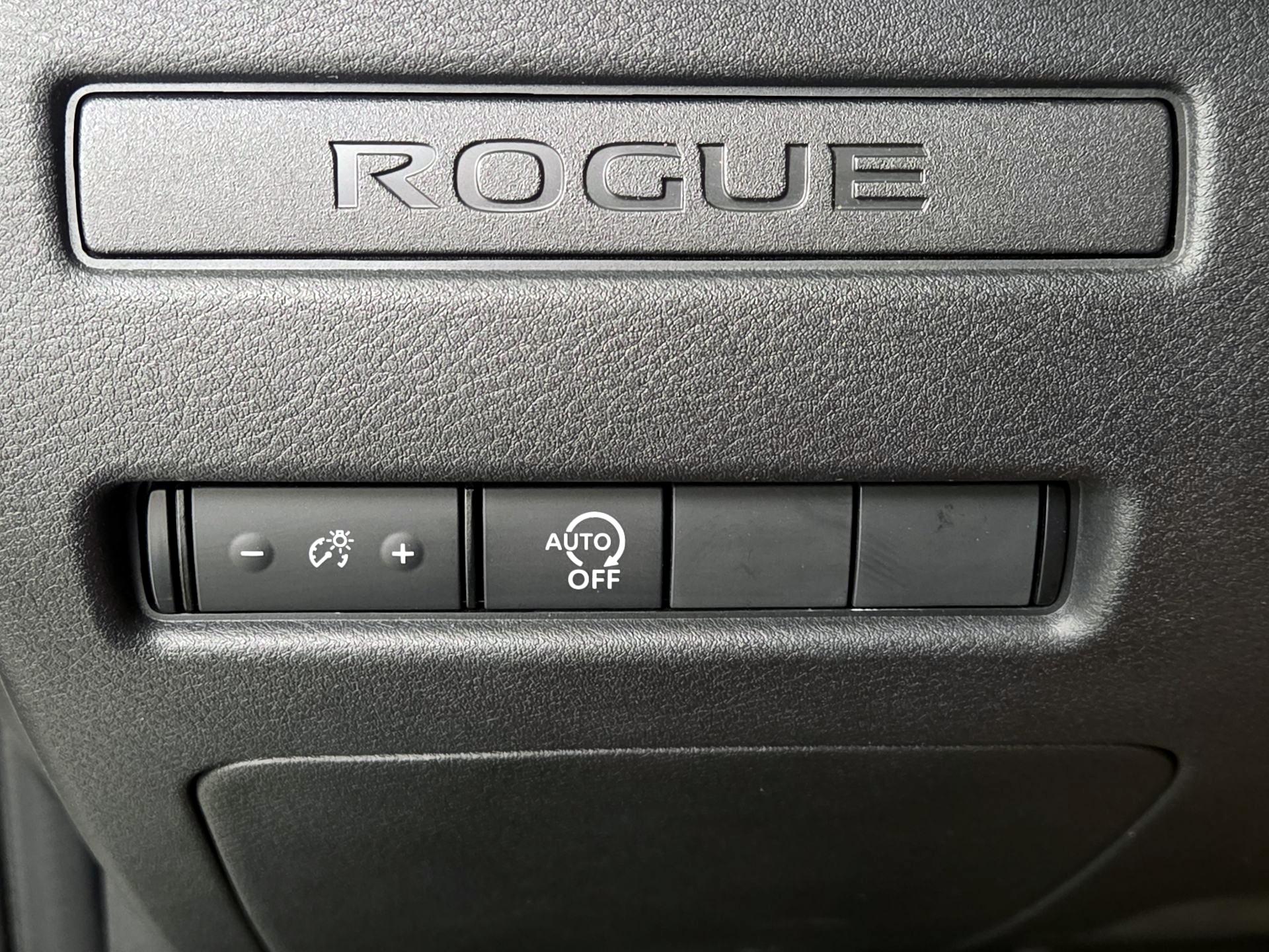 Thumbnail: 2023 Nissan Rogue - 13