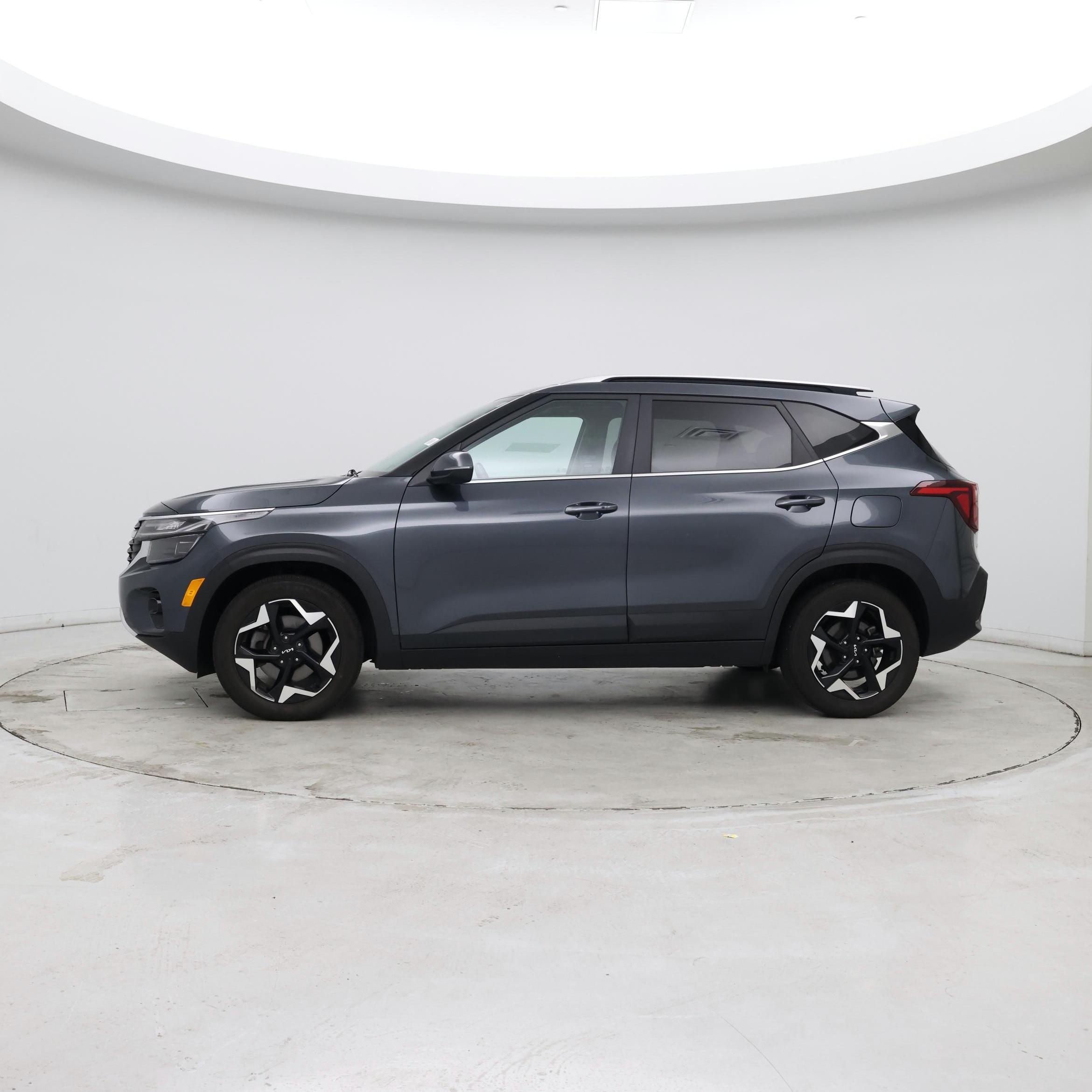 Thumbnail: 2024 Kia Seltos - 2