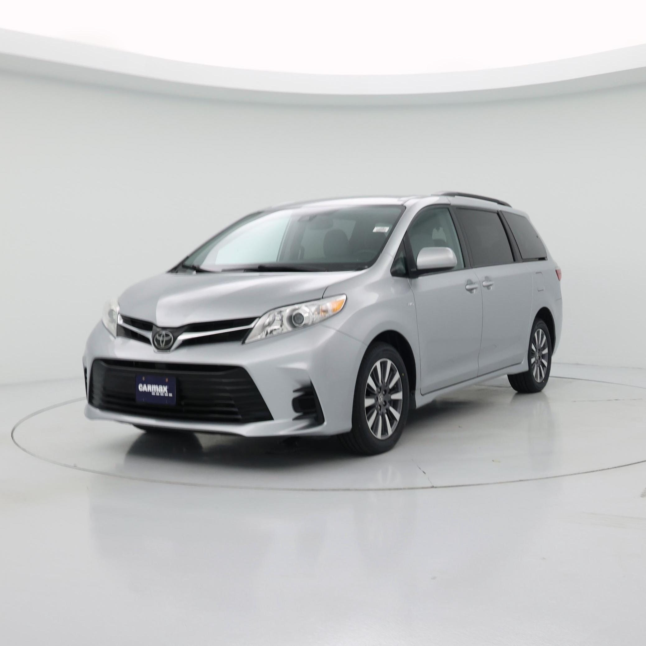 Thumbnail: 2020 Toyota Sienna - 4