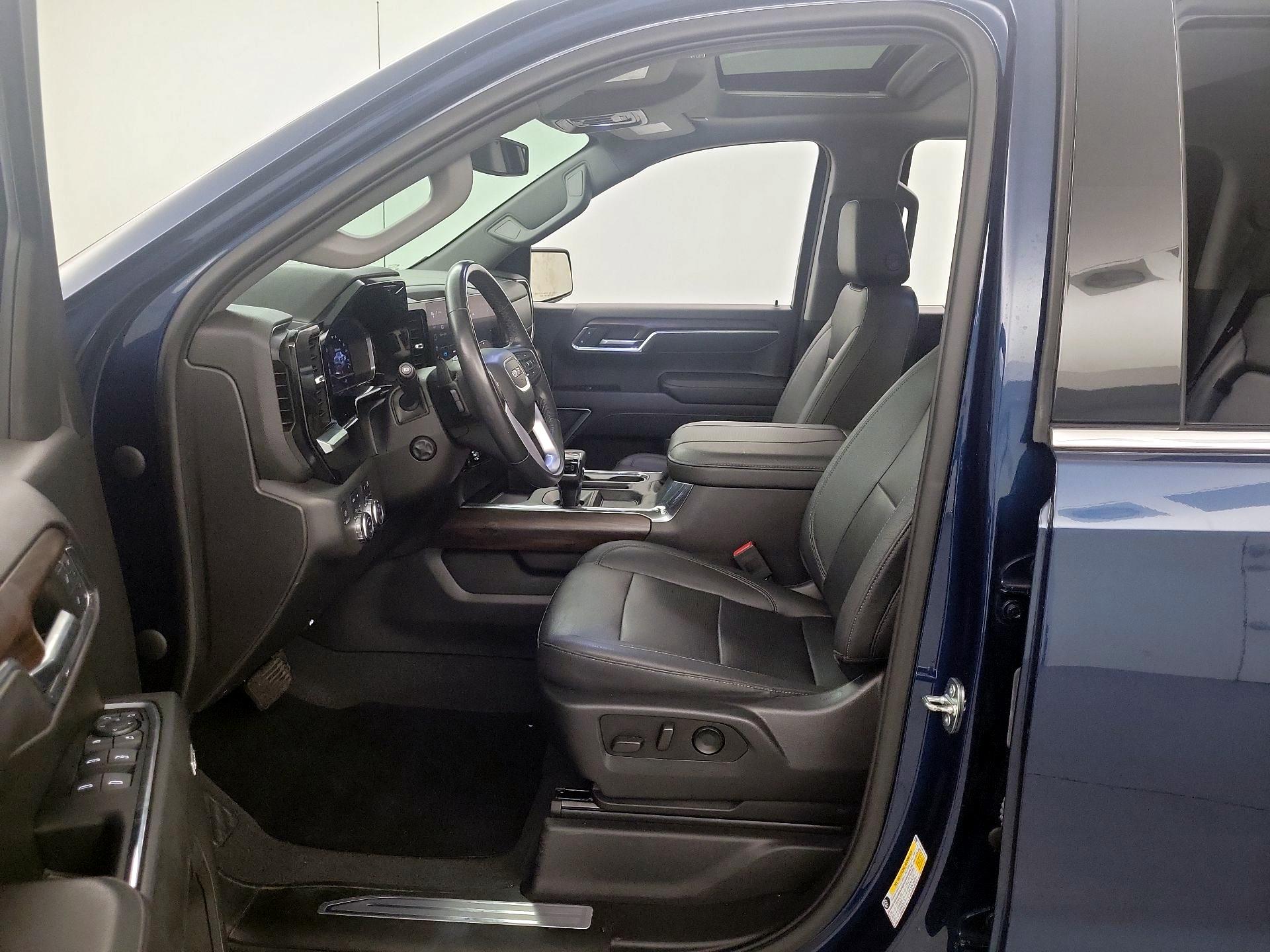 Thumbnail: 2023 GMC Sierra 1500 - 11
