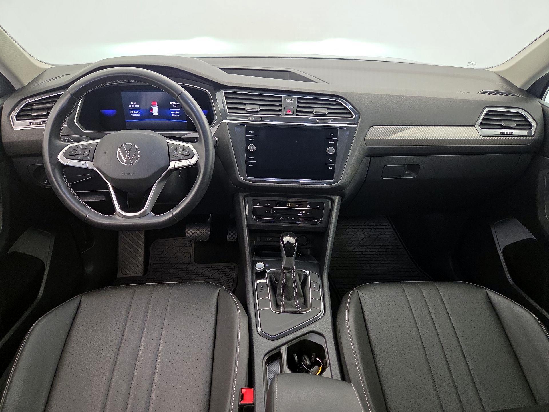 Thumbnail: 2023 Volkswagen Tiguan - 9