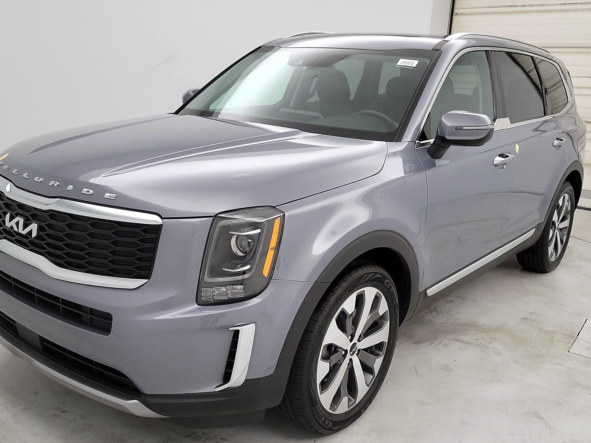 Thumbnail: 2022 Kia Telluride - 3