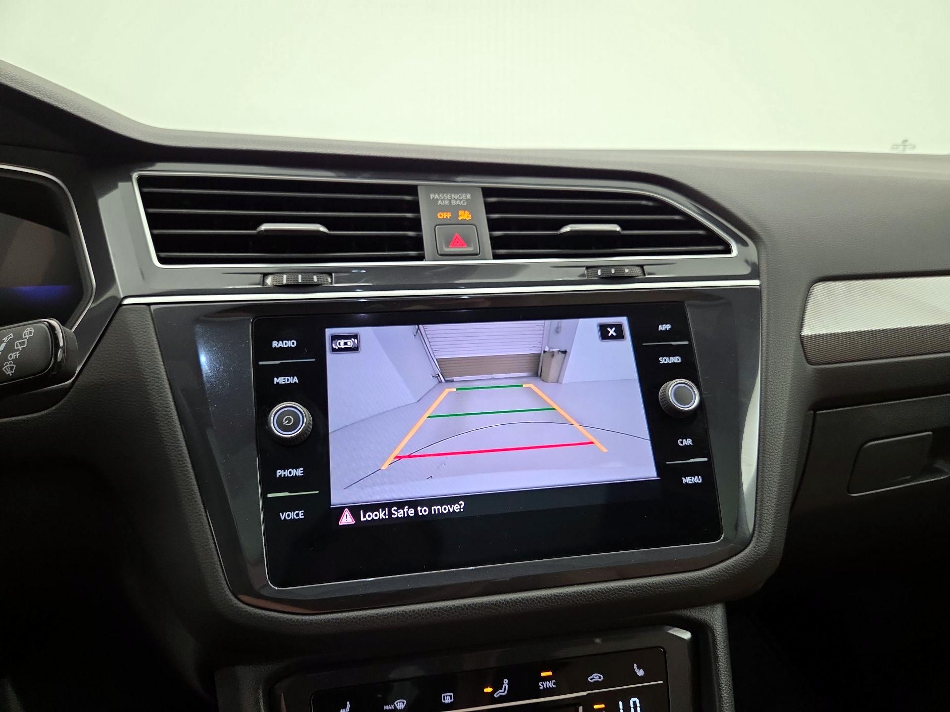Thumbnail: 2024 Volkswagen Tiguan - 14