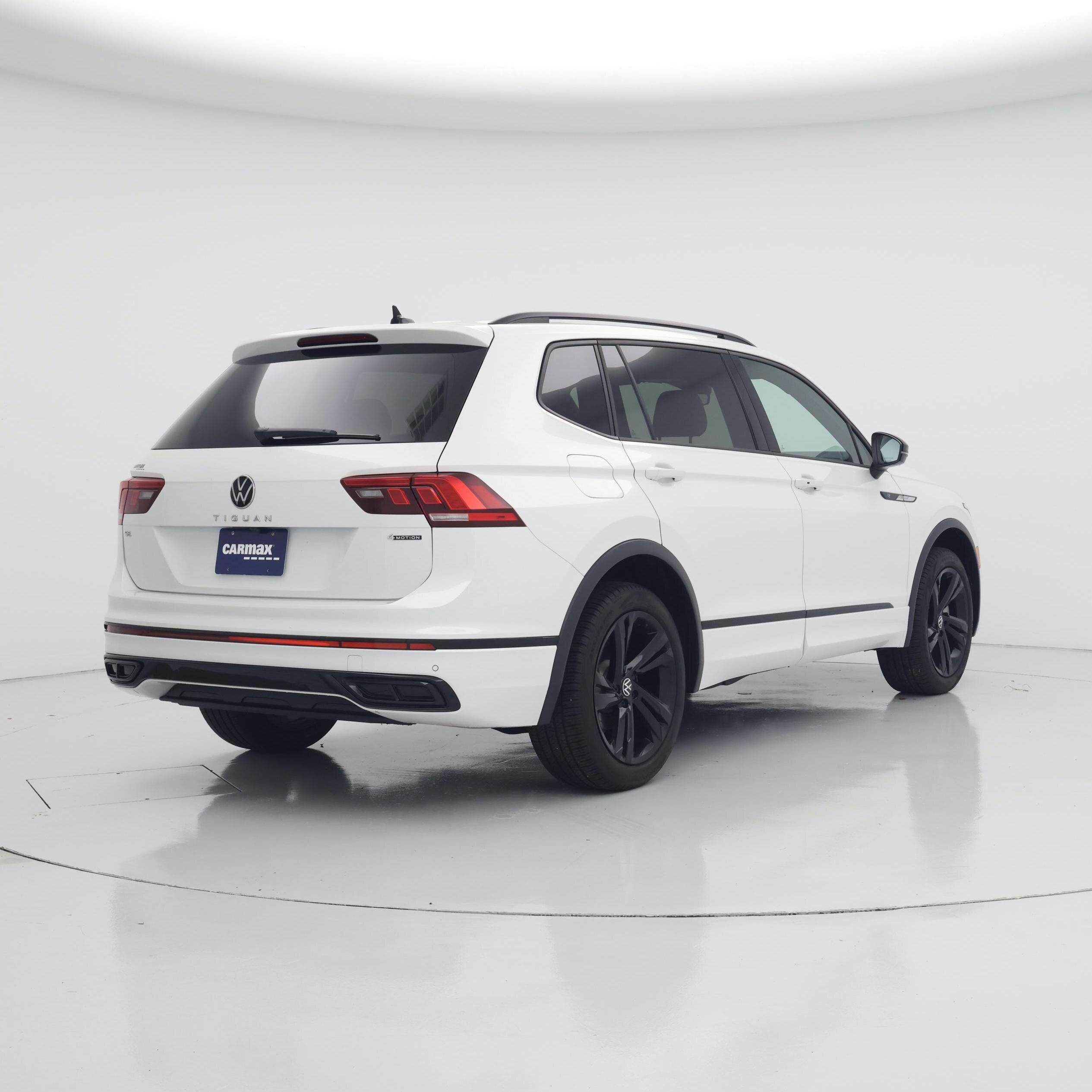 Thumbnail: 2024 Volkswagen Tiguan - 8