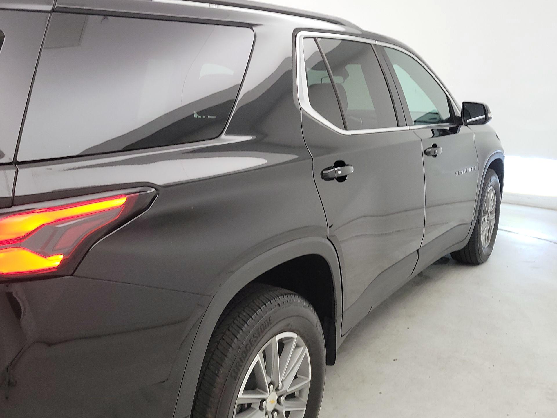 Thumbnail: 2023 Chevrolet Traverse - 5