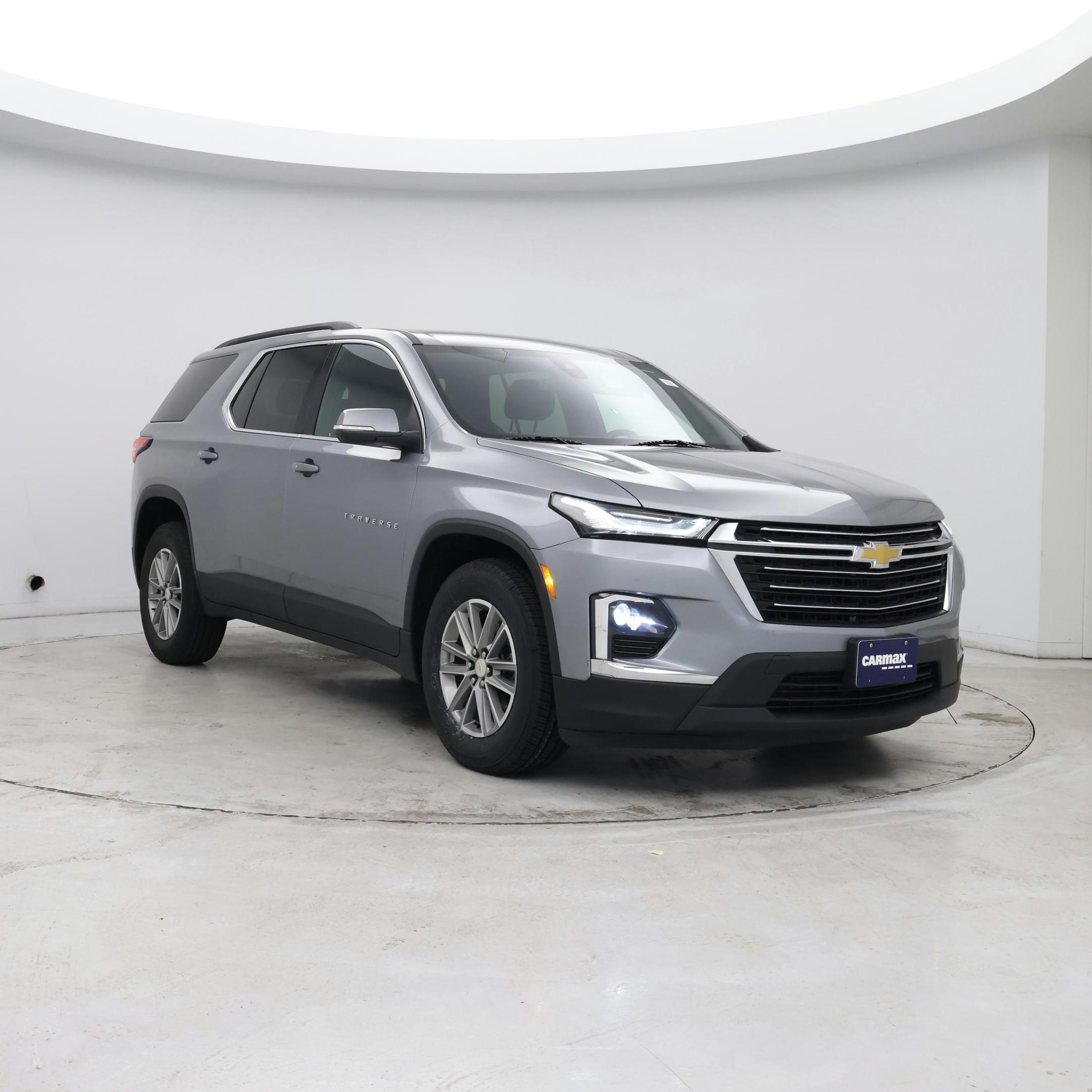 Gray 2023 Chevrolet Traverse SUV / Crossover Four-Wheel Drive Automatic