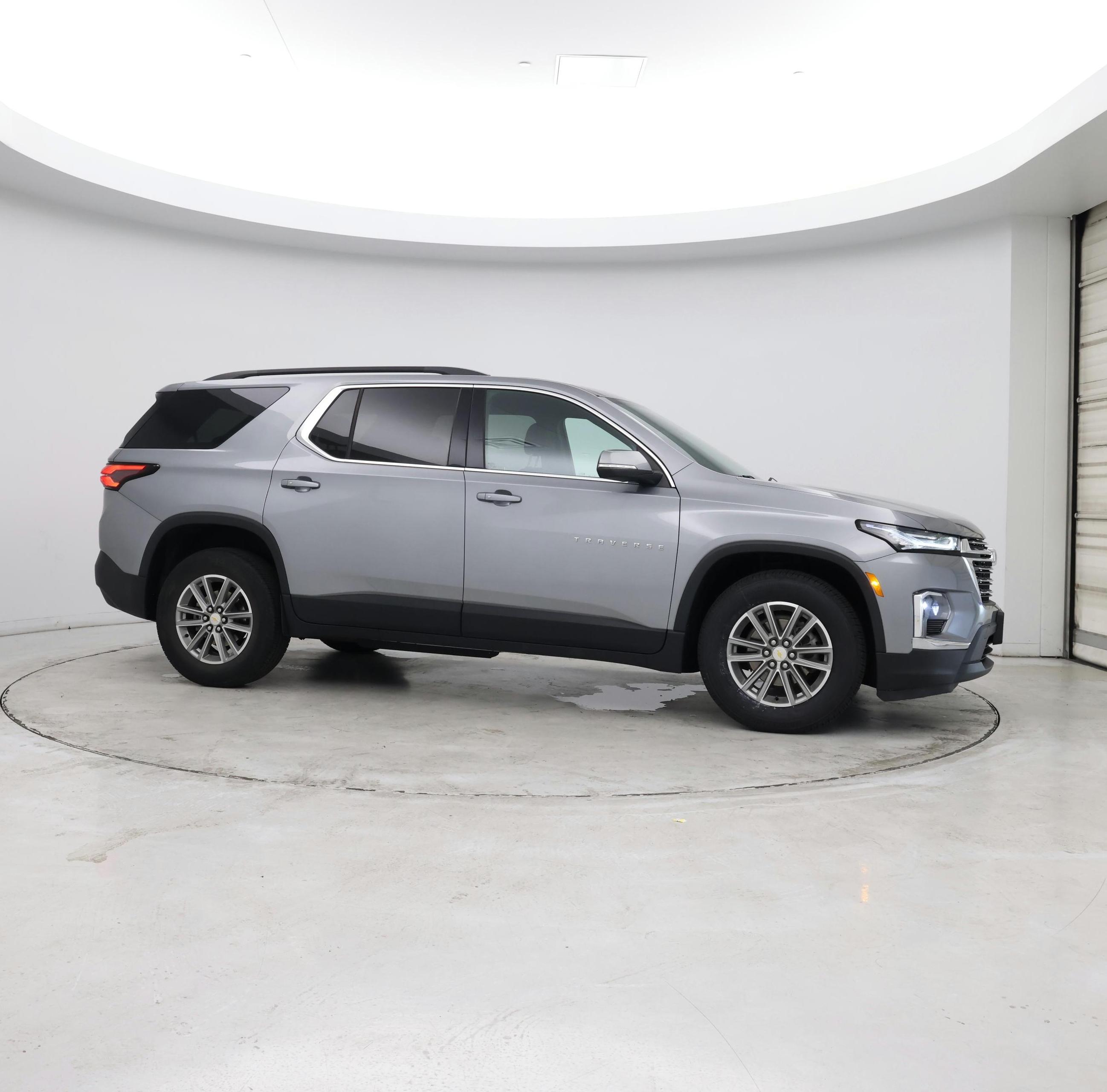 Thumbnail: 2023 Chevrolet Traverse - 7