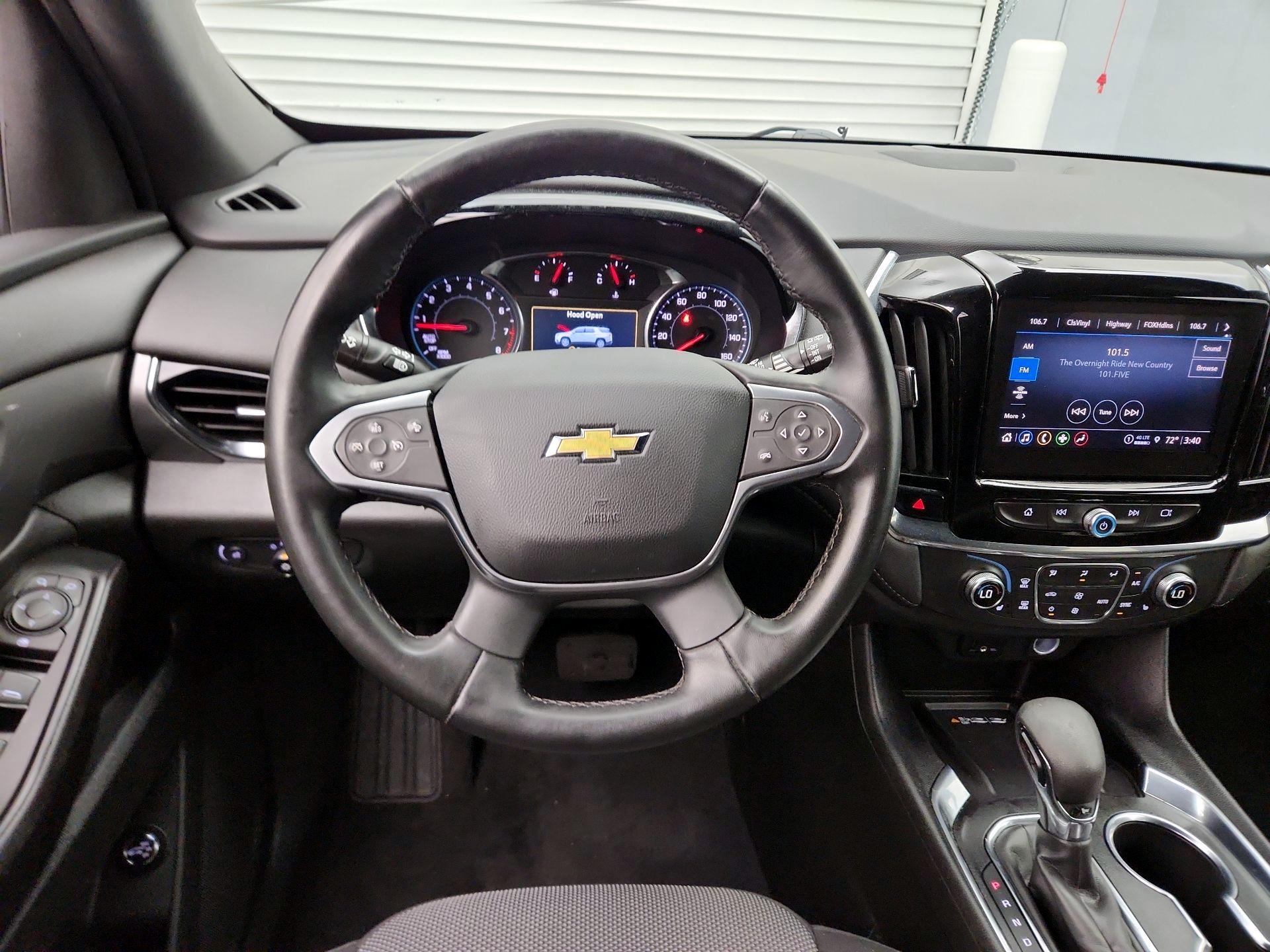 Thumbnail: 2023 Chevrolet Traverse - 10