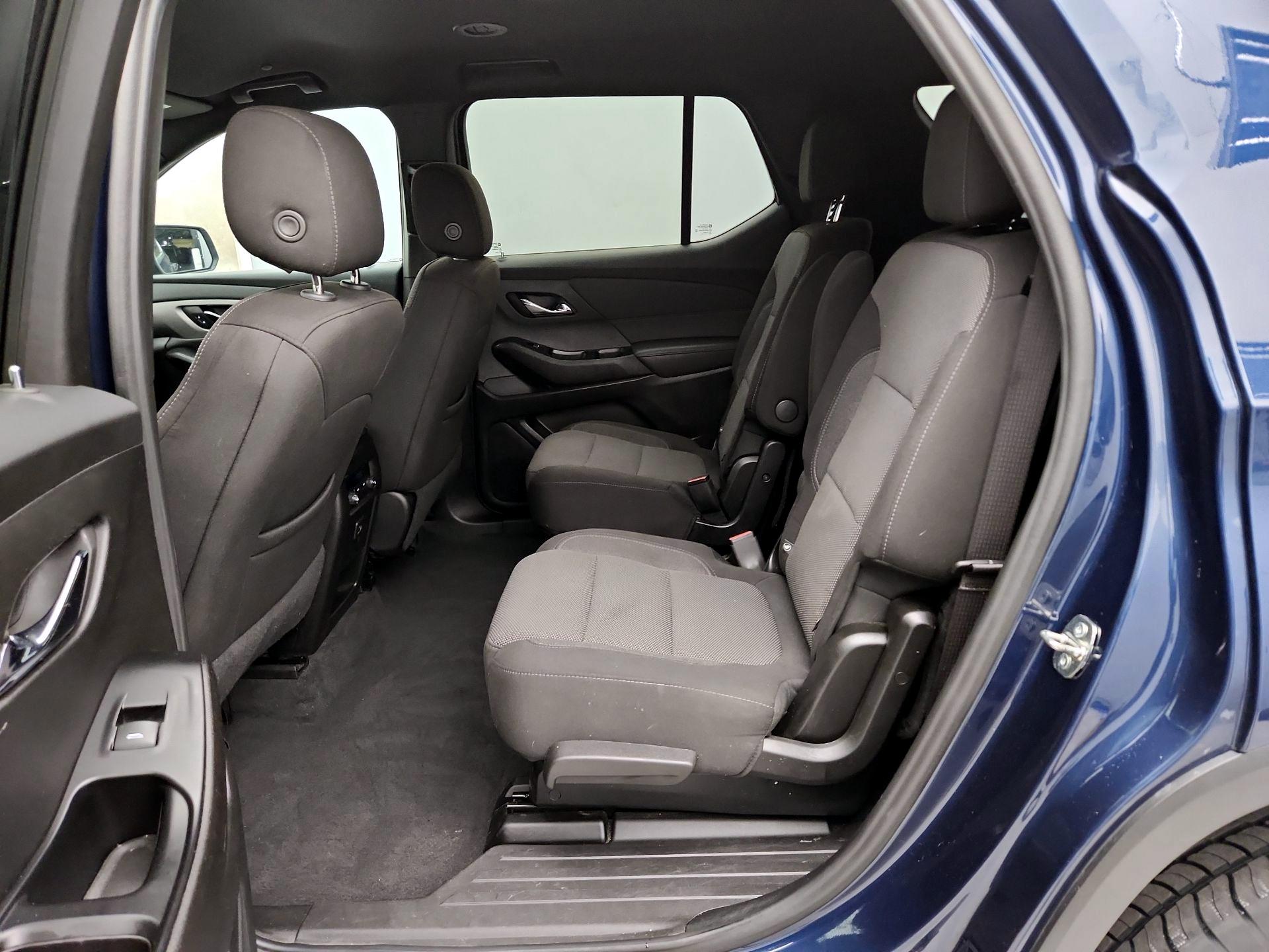 Thumbnail: 2023 Chevrolet Traverse - 19