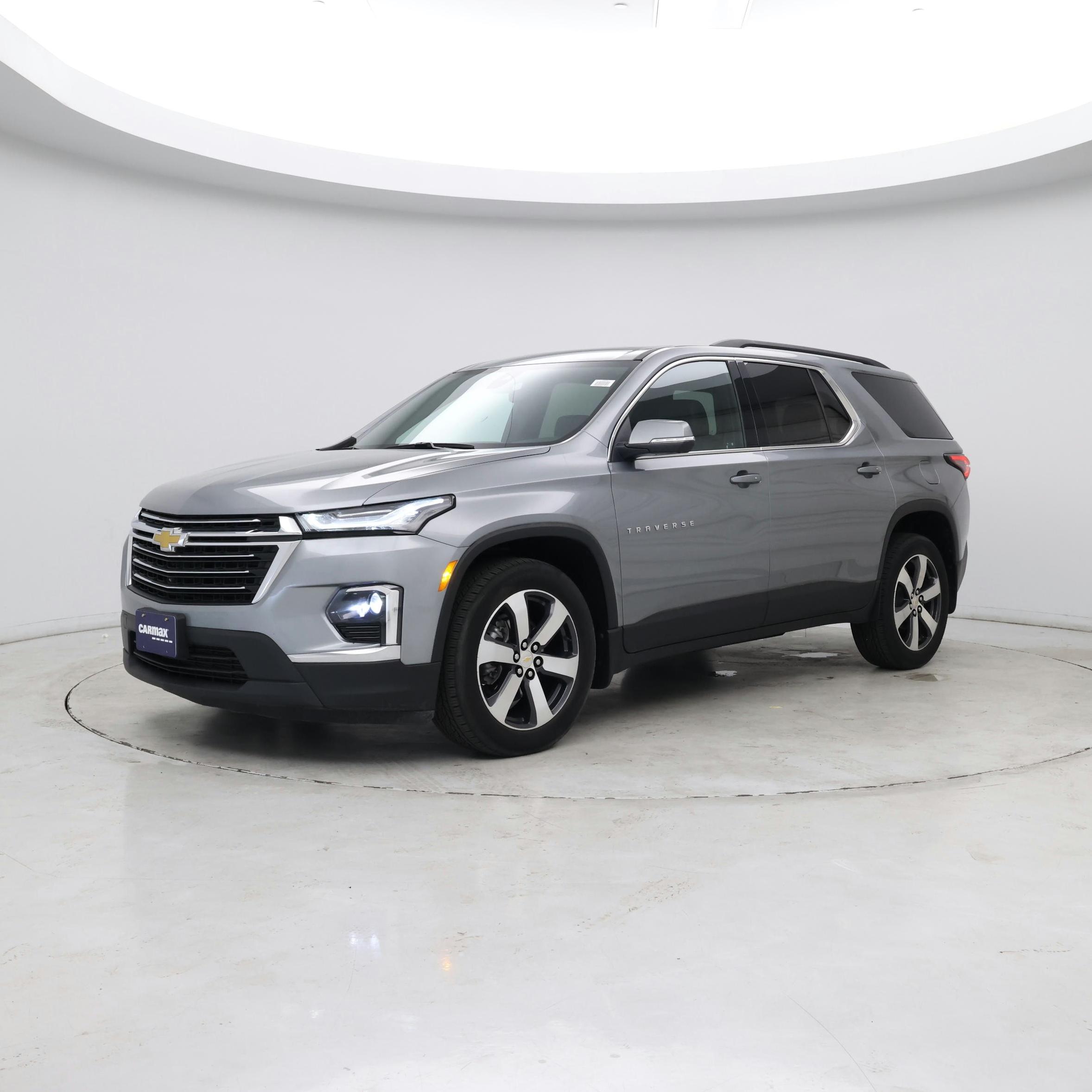 Thumbnail: 2023 Chevrolet Traverse - 3