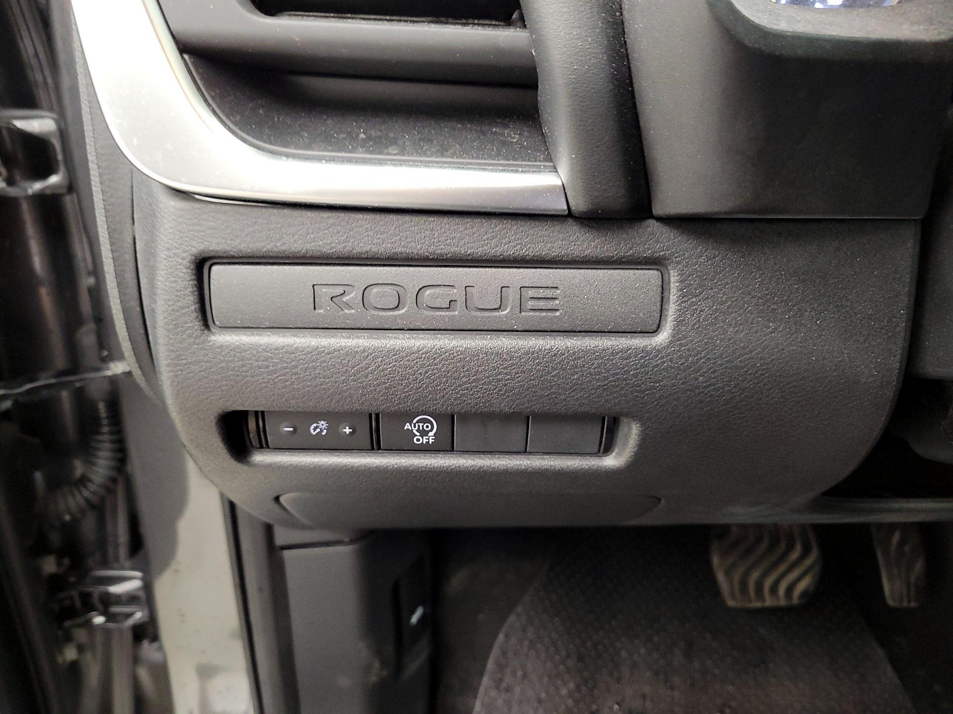 Thumbnail: 2023 Nissan Rogue - 13