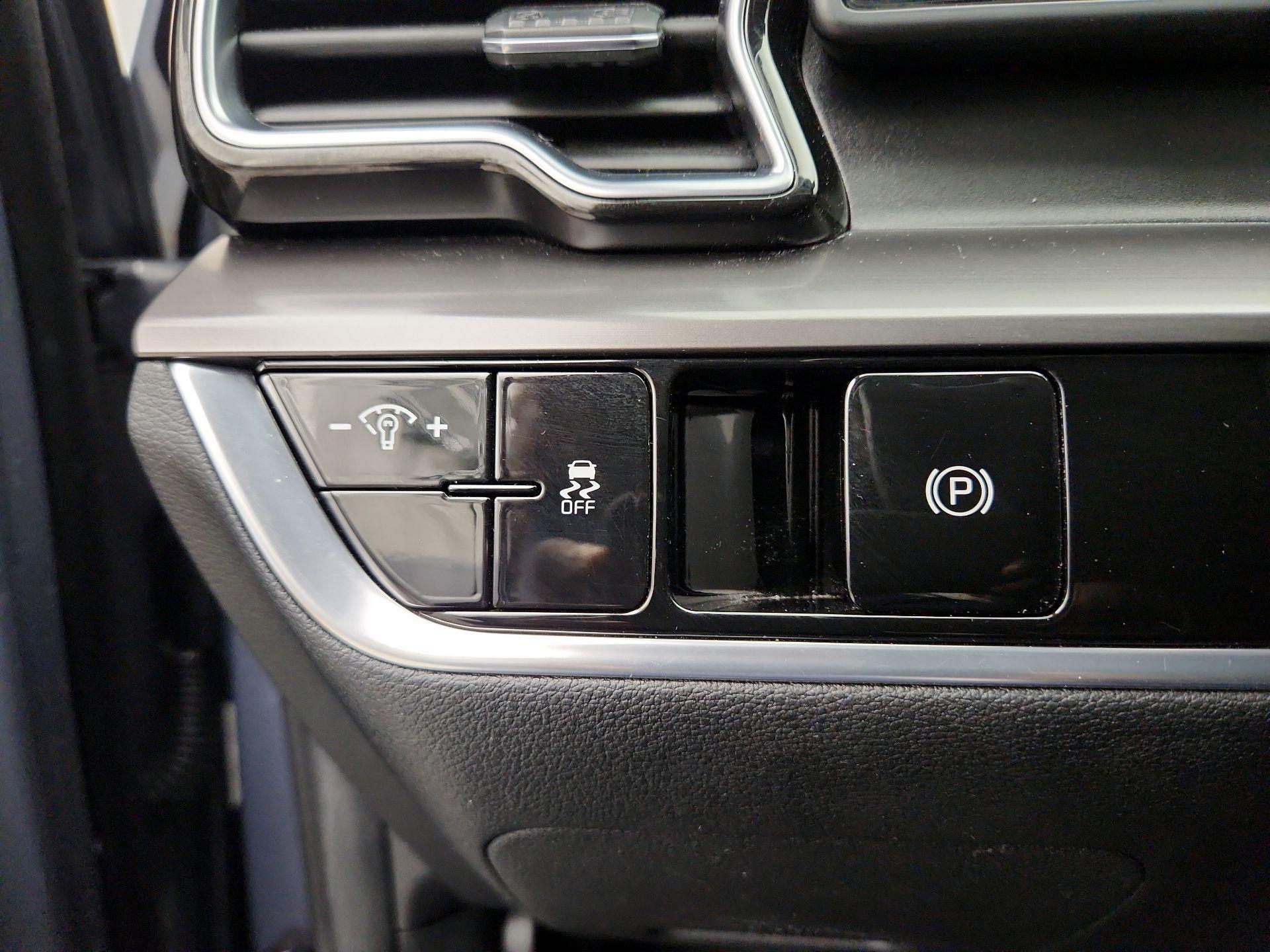 Thumbnail: 2024 Kia Sportage - 13