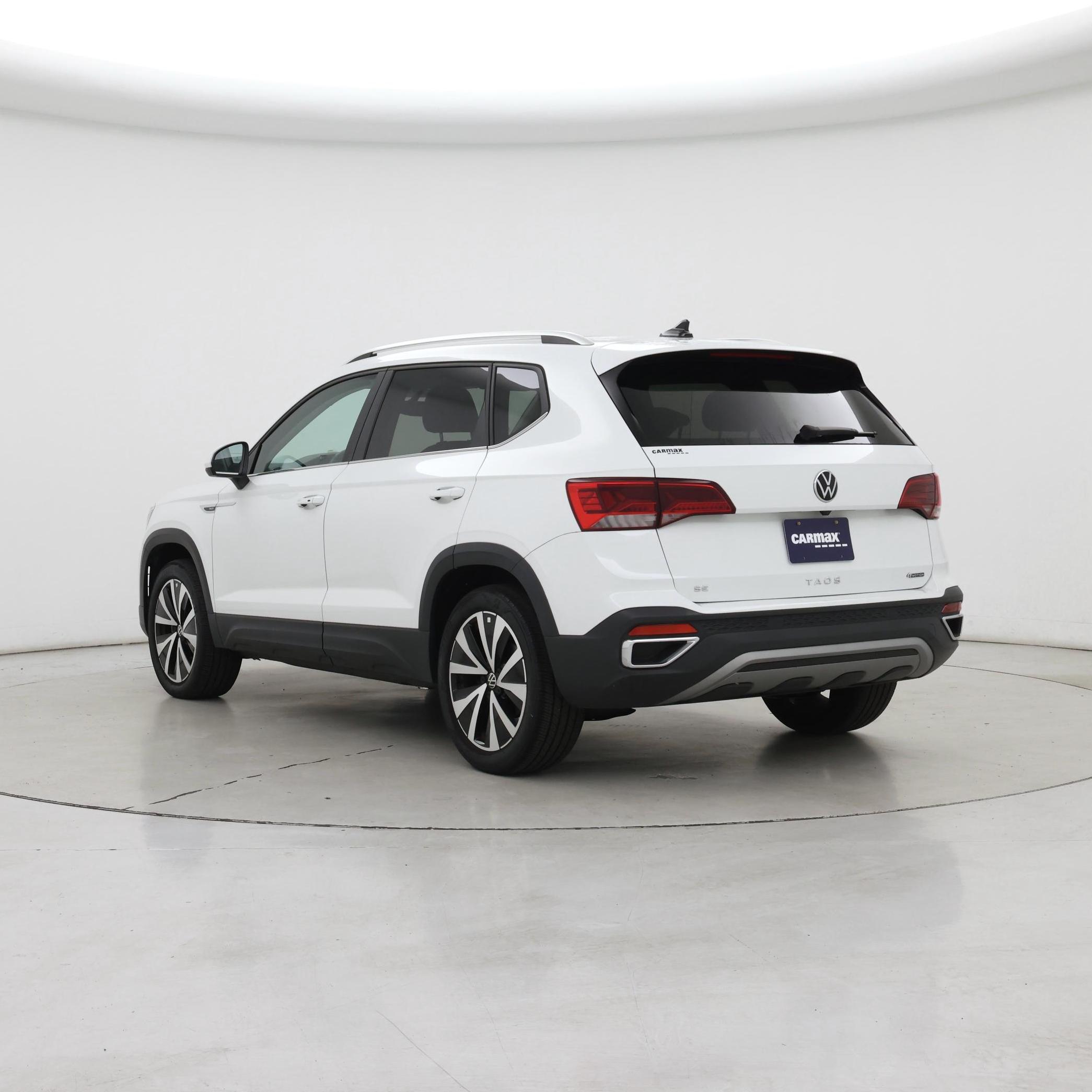 Thumbnail: 2022 Volkswagen Taos - 2
