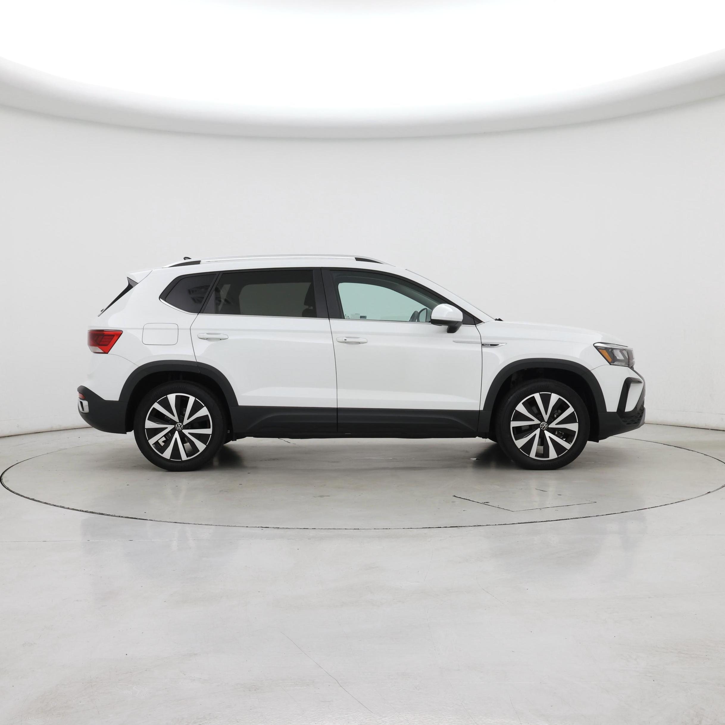 Thumbnail: 2022 Volkswagen Taos - 7
