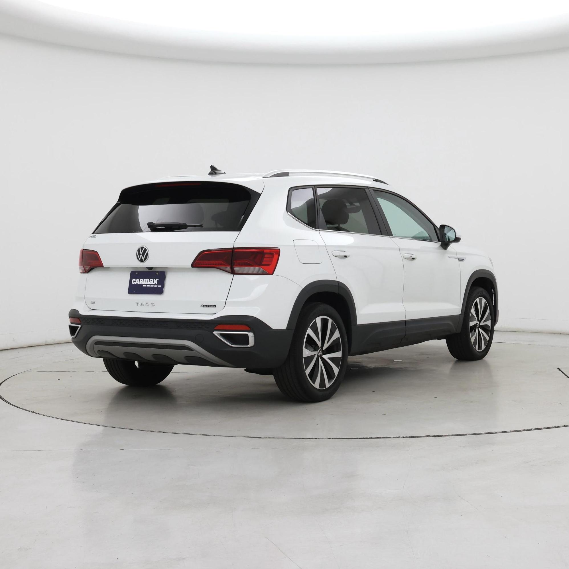 Thumbnail: 2022 Volkswagen Taos - 8