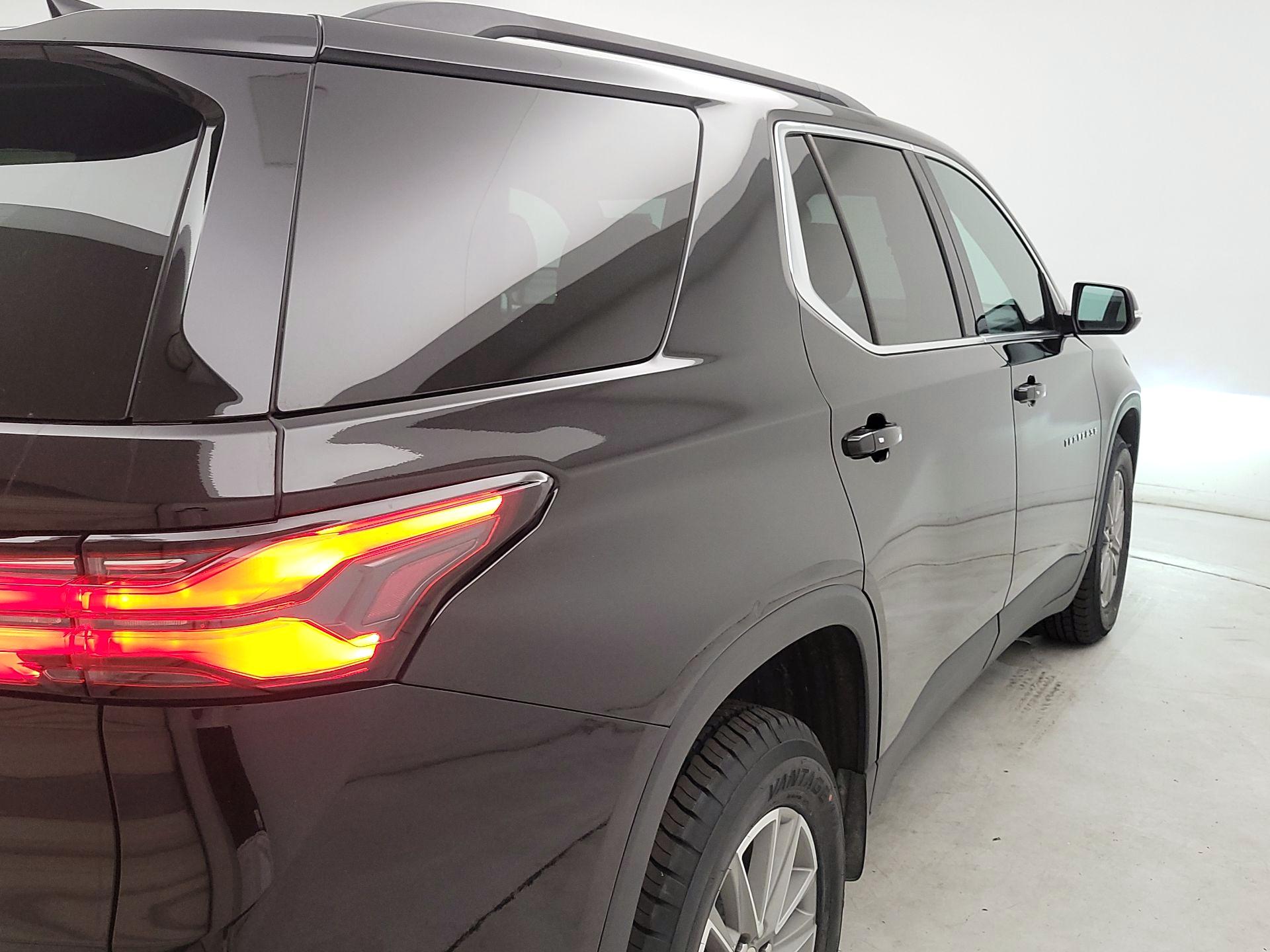 Thumbnail: 2023 Chevrolet Traverse - 5
