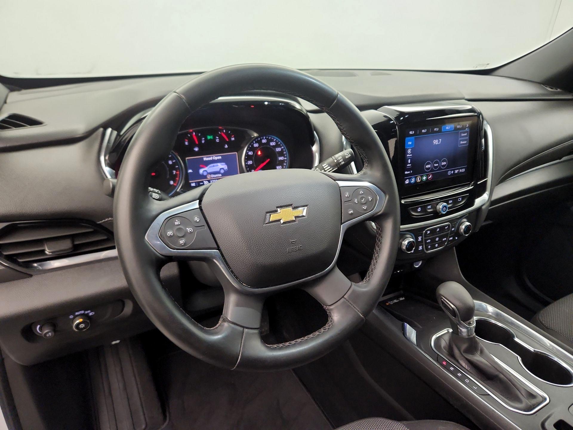 Thumbnail: 2023 Chevrolet Traverse - 9